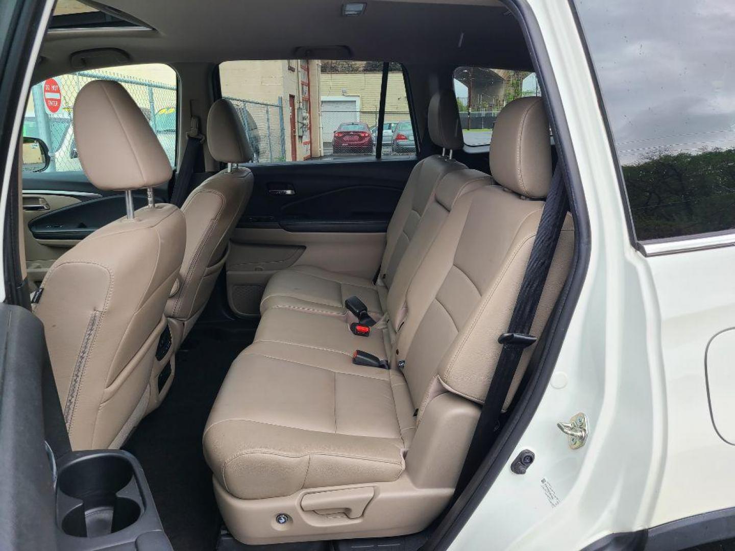 2016 WHITE HONDA PILOT EXL (5FNYF6H5XGB) with an 3.5L engine, Automatic transmission, located at 7981 Paxton Street, Harrisburg, PA, 17111, (717) 561-2926, 40.261490, -76.749229 - WE FINANCE!!! Good Credit/ Bad Credit/ No Credit - ALL Trade-Ins Welcomed!!! ***Guaranteed Credit Approval*** APPLY ONLINE or CALL us TODAY ;) Internet Prices and Marketplace Prices are SPECIAL discounted ***CASH DEALS*** Retail Prices are higher. Please call us to discuss your cash and finan - Photo#16