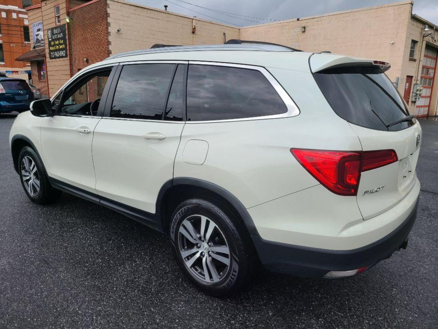 2016 WHITE HONDA PILOT EXL (5FNYF6H5XGB) with an 3.5L engine, Automatic transmission, located at 7981 Paxton Street, Harrisburg, PA, 17111, (717) 561-2926, 40.261490, -76.749229 - WE FINANCE!!! Good Credit/ Bad Credit/ No Credit - ALL Trade-Ins Welcomed!!! ***Guaranteed Credit Approval*** APPLY ONLINE or CALL us TODAY ;) Internet Prices and Marketplace Prices are SPECIAL discounted ***CASH DEALS*** Retail Prices are higher. Please call us to discuss your cash and finan - Photo#2