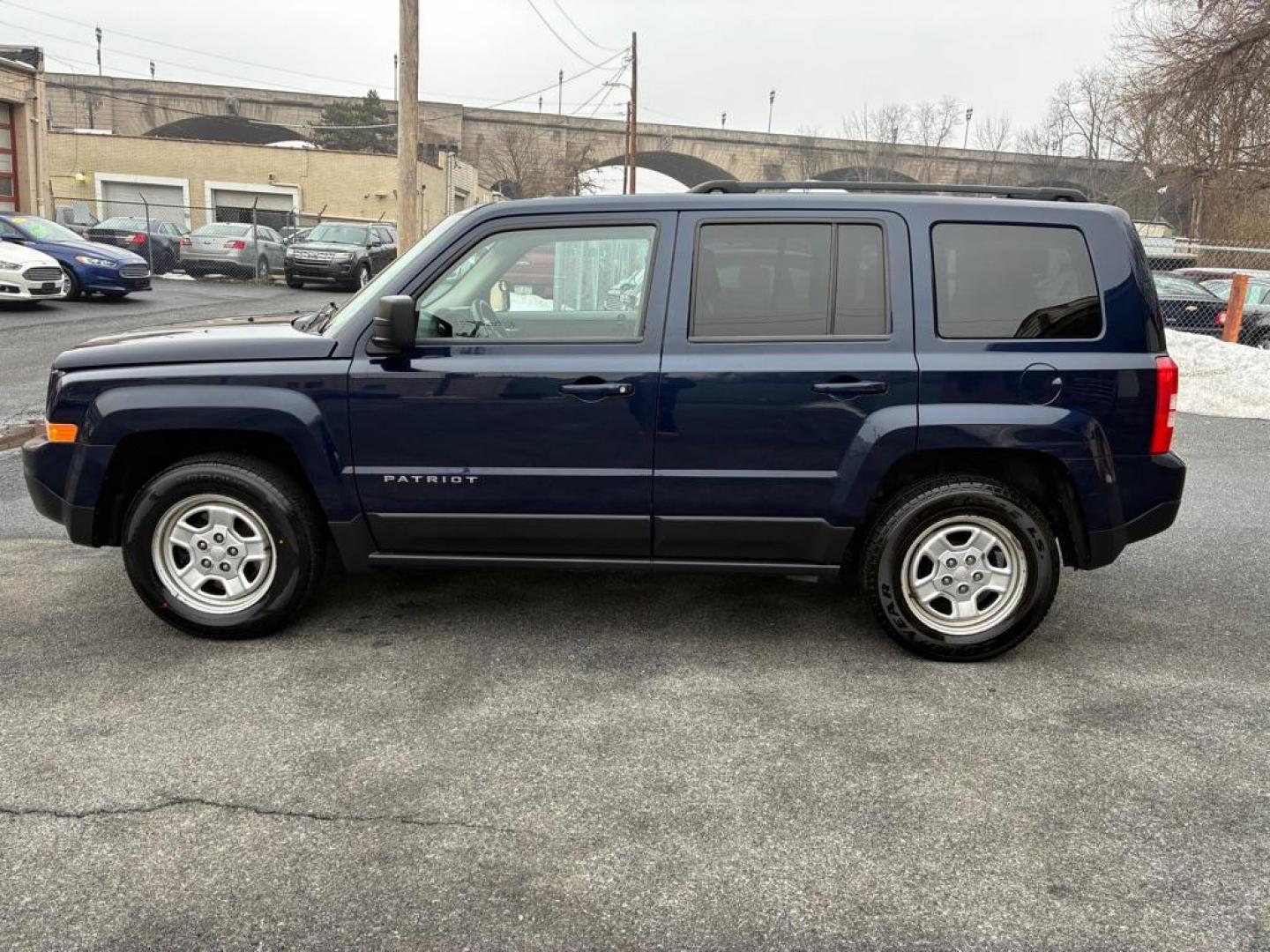 2016 BLUE JEEP PATRIOT SPORT (1C4NJRBB7GD) with an 2.4L engine, Continuously Variable transmission, located at 117 North Cameron Street, Harrisburg, PA, 17101, (717) 963-8962, 40.266762, -76.875259 - WE FINANCE!!! Good Credit/ Challenged Credit/ No Credit - ALL Trade-Ins Welcomed!!! APPLY ONLINE or CALL us TODAY ;) Please call us to discuss your cash and/or financing options. - Photo#1