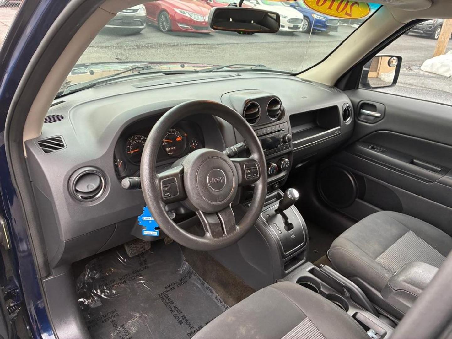 2016 BLUE JEEP PATRIOT SPORT (1C4NJRBB7GD) with an 2.4L engine, Continuously Variable transmission, located at 117 North Cameron Street, Harrisburg, PA, 17101, (717) 963-8962, 40.266762, -76.875259 - WE FINANCE!!! Good Credit/ Challenged Credit/ No Credit - ALL Trade-Ins Welcomed!!! APPLY ONLINE or CALL us TODAY ;) Please call us to discuss your cash and/or financing options. - Photo#14