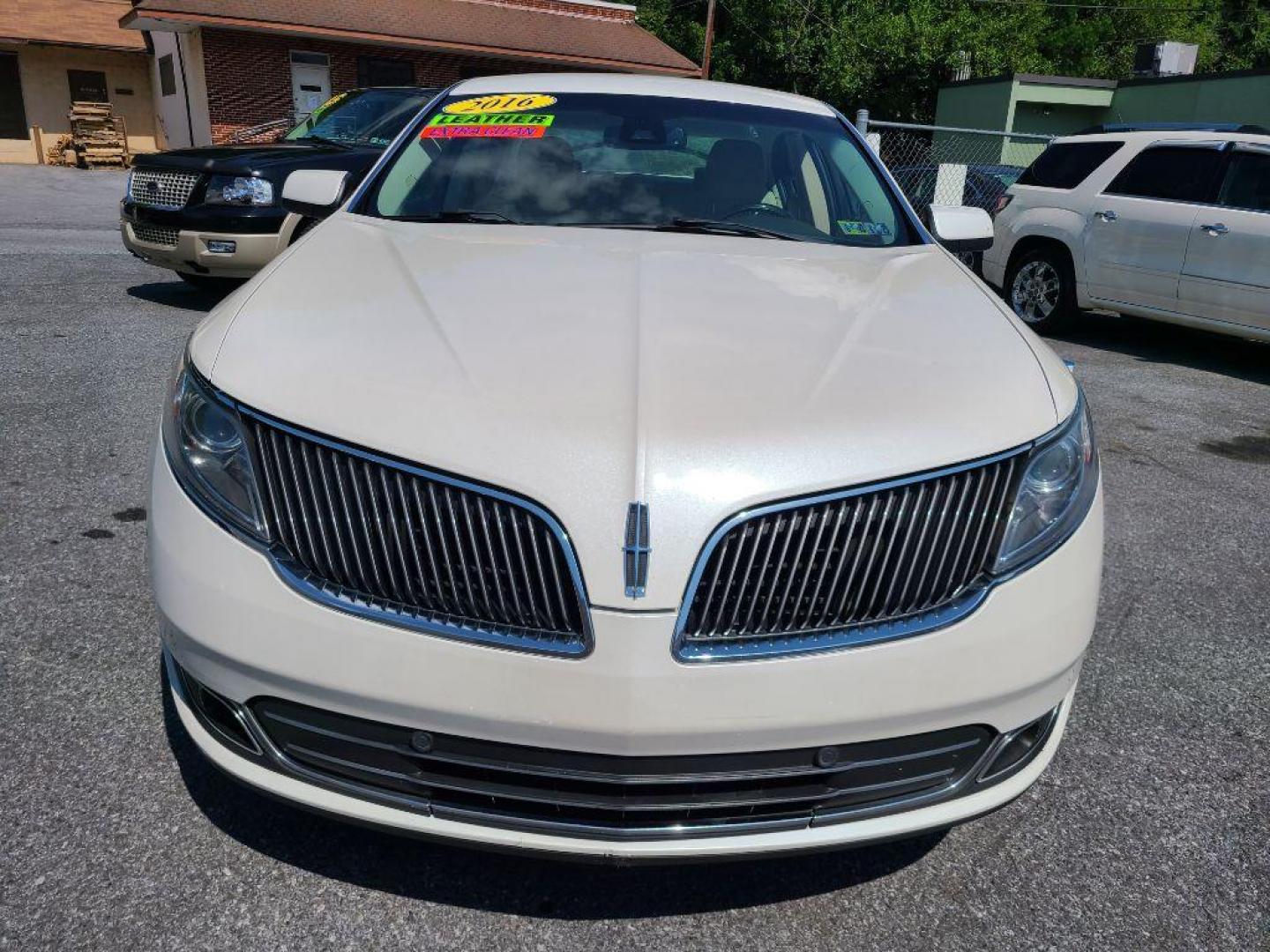 2016 WHITE LINCOLN MKS SDN (1LNHL9EK8GG) with an 3.7L engine, Automatic transmission, located at 117 North Cameron Street, Harrisburg, PA, 17101, (717) 963-8962, 40.266762, -76.875259 - WE FINANCE!!! Good Credit/ Bad Credit/ No Credit - ALL Trade-Ins Welcomed!!! ***Guaranteed Credit Approval*** APPLY ONLINE or CALL us TODAY ;) Internet Prices and Marketplace Prices are SPECIAL discounted ***CASH DEALS*** Retail Prices are higher. Please call us to discuss your cash and finan - Photo#7