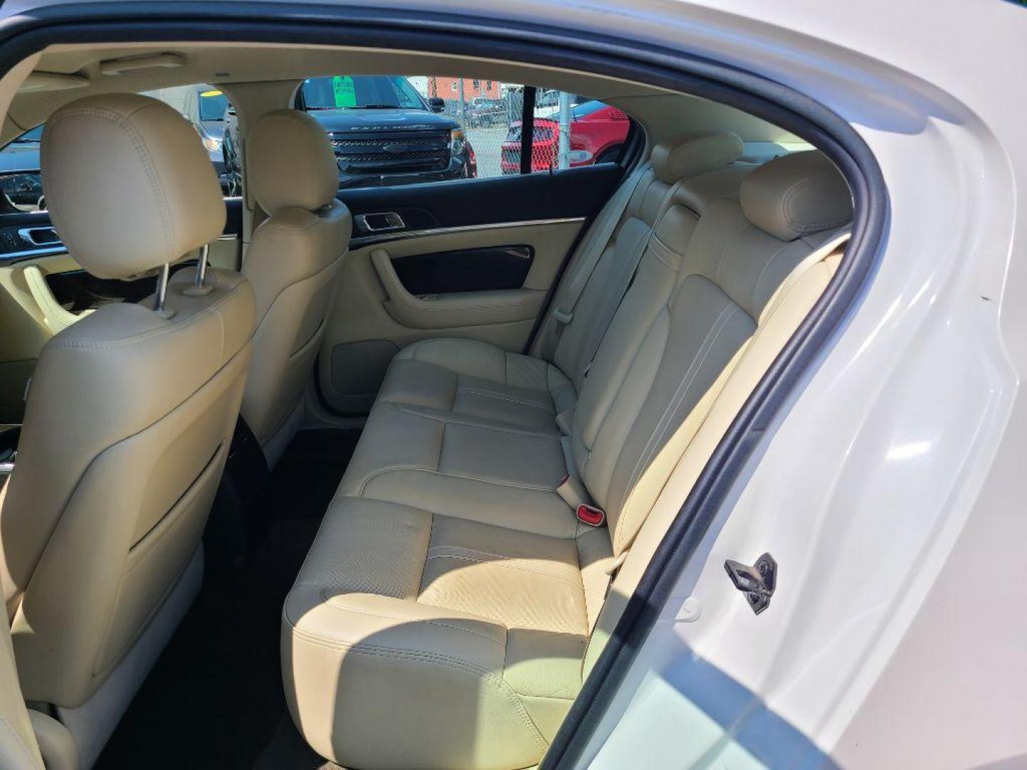 2016 WHITE LINCOLN MKS SDN (1LNHL9EK8GG) with an 3.7L engine, Automatic transmission, located at 117 North Cameron Street, Harrisburg, PA, 17101, (717) 963-8962, 40.266762, -76.875259 - WE FINANCE!!! Good Credit/ Bad Credit/ No Credit - ALL Trade-Ins Welcomed!!! ***Guaranteed Credit Approval*** APPLY ONLINE or CALL us TODAY ;) Internet Prices and Marketplace Prices are SPECIAL discounted ***CASH DEALS*** Retail Prices are higher. Please call us to discuss your cash and finan - Photo#9