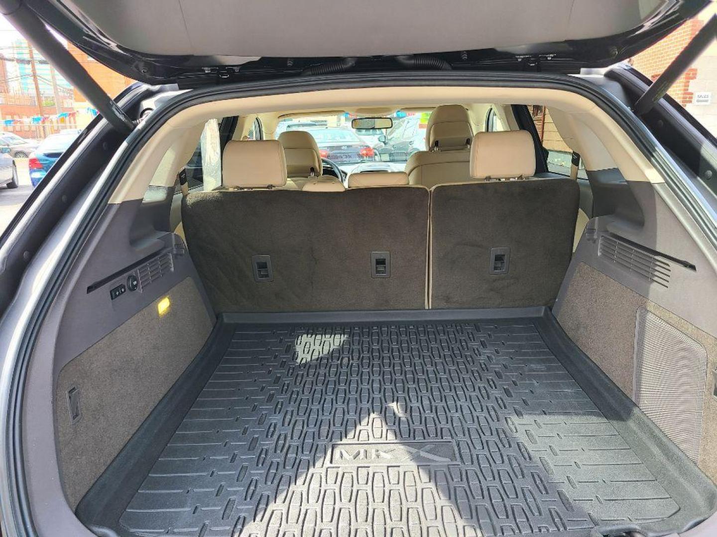 2016 BLACK LINCOLN MKX RESERVE (2LMPJ8LP0GB) with an 2.7L engine, Automatic transmission, located at 7981 Paxton Street, Harrisburg, PA, 17111, (717) 561-2926, 40.261490, -76.749229 - WE FINANCE!!! Good Credit/ Bad Credit/ No Credit - ALL Trade-Ins Welcomed!!! ***Guaranteed Credit Approval*** APPLY ONLINE or CALL us TODAY ;) Internet Prices and Marketplace Prices are SPECIAL discounted ***CASH DEALS*** Retail Prices are higher. Please call us to discuss your cash and finan - Photo#12