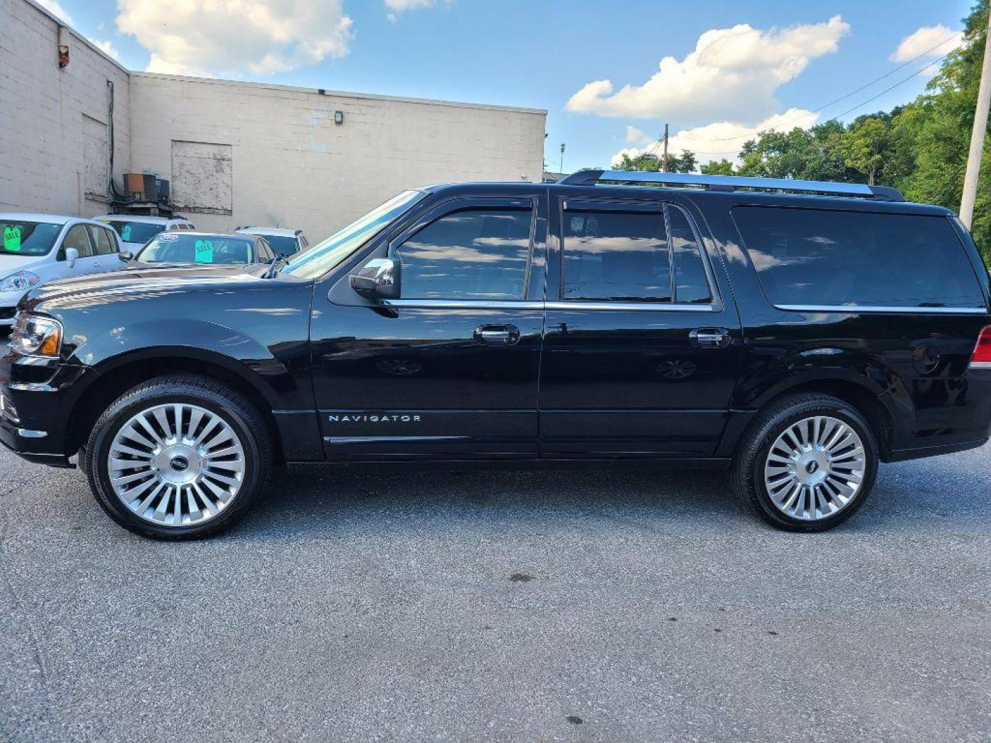 2016 BLACK LINCOLN NAVIGATOR L SELECT (5LMJJ3JT3GE) with an 3.5L engine, Automatic transmission, located at 7981 Paxton Street, Harrisburg, PA, 17111, (717) 561-2926, 40.261490, -76.749229 - WE FINANCE!!! Good Credit/ Bad Credit/ No Credit - ALL Trade-Ins Welcomed!!! ***Guaranteed Credit Approval*** APPLY ONLINE or CALL us TODAY ;) Internet Prices and Marketplace Prices are SPECIAL discounted ***CASH DEALS*** Retail Prices are higher. Please call us to discuss your cash and finan - Photo#1