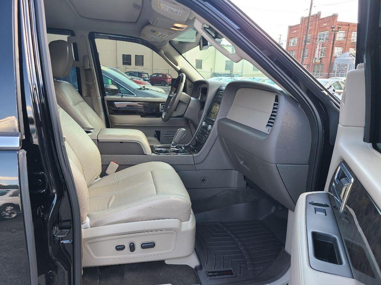 2016 BLACK LINCOLN NAVIGATOR L SELECT (5LMJJ3JT3GE) with an 3.5L engine, Automatic transmission, located at 7981 Paxton Street, Harrisburg, PA, 17111, (717) 561-2926, 40.261490, -76.749229 - WE FINANCE!!! Good Credit/ Bad Credit/ No Credit - ALL Trade-Ins Welcomed!!! ***Guaranteed Credit Approval*** APPLY ONLINE or CALL us TODAY ;) Internet Prices and Marketplace Prices are SPECIAL discounted ***CASH DEALS*** Retail Prices are higher. Please call us to discuss your cash and finan - Photo#9