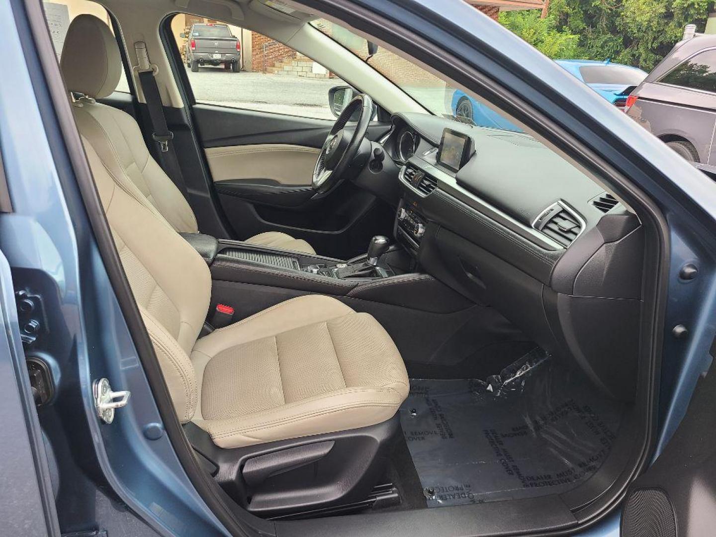 2016 BLUE MAZDA 6 TOURING (JM1GJ1V59G1) with an 2.5L engine, Automatic transmission, located at 117 North Cameron Street, Harrisburg, PA, 17101, (717) 963-8962, 40.266762, -76.875259 - WE FINANCE!!! Good Credit/ Bad Credit/ No Credit - ALL Trade-Ins Welcomed!!! ***Guaranteed Credit Approval*** APPLY ONLINE or CALL us TODAY ;) Internet Prices and Marketplace Prices are SPECIAL discounted ***CASH DEALS*** Retail Prices are higher. Please call us to discuss your cash and finan - Photo#8