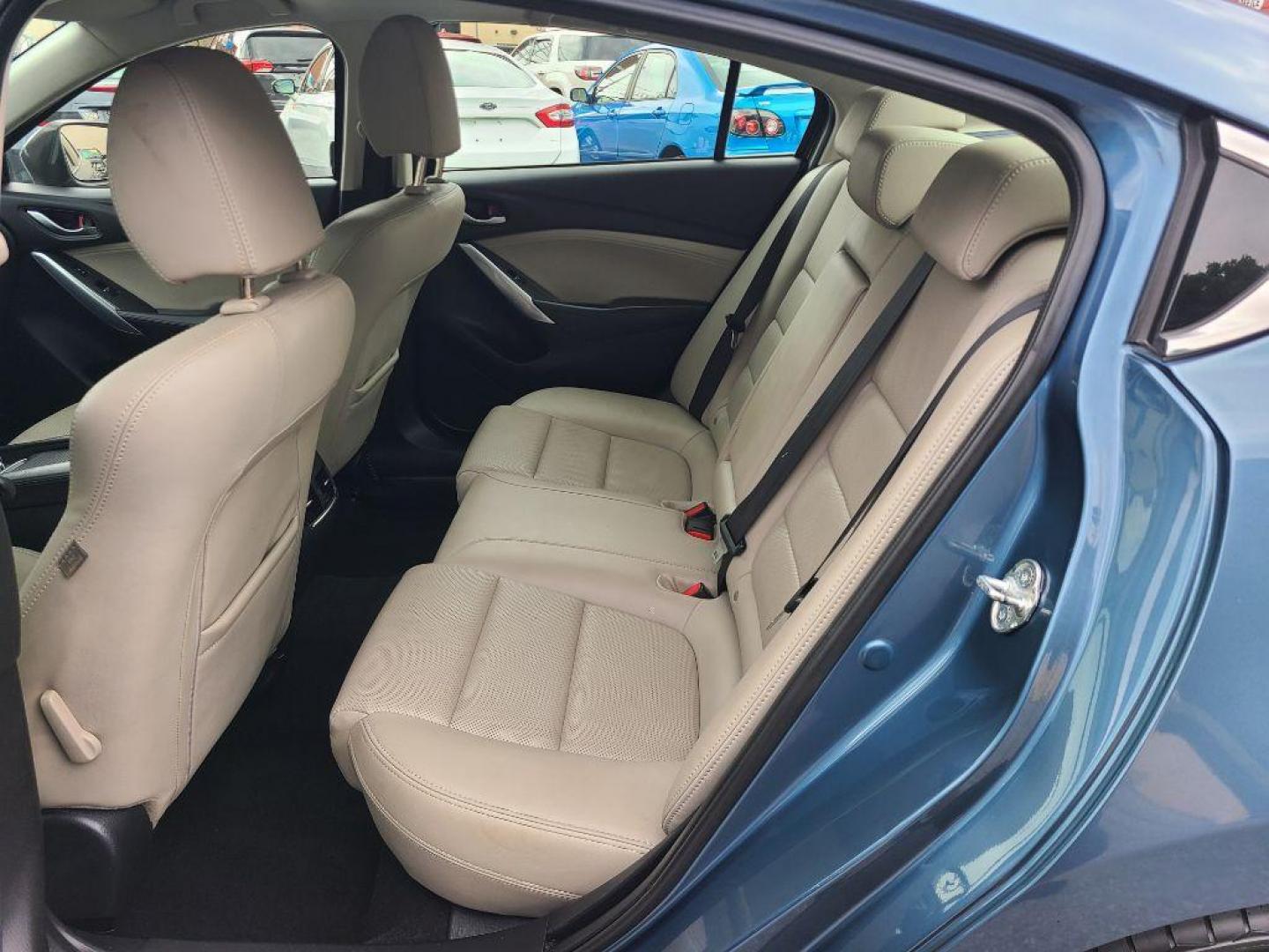 2016 BLUE MAZDA 6 TOURING (JM1GJ1V59G1) with an 2.5L engine, Automatic transmission, located at 117 North Cameron Street, Harrisburg, PA, 17101, (717) 963-8962, 40.266762, -76.875259 - WE FINANCE!!! Good Credit/ Bad Credit/ No Credit - ALL Trade-Ins Welcomed!!! ***Guaranteed Credit Approval*** APPLY ONLINE or CALL us TODAY ;) Internet Prices and Marketplace Prices are SPECIAL discounted ***CASH DEALS*** Retail Prices are higher. Please call us to discuss your cash and finan - Photo#12