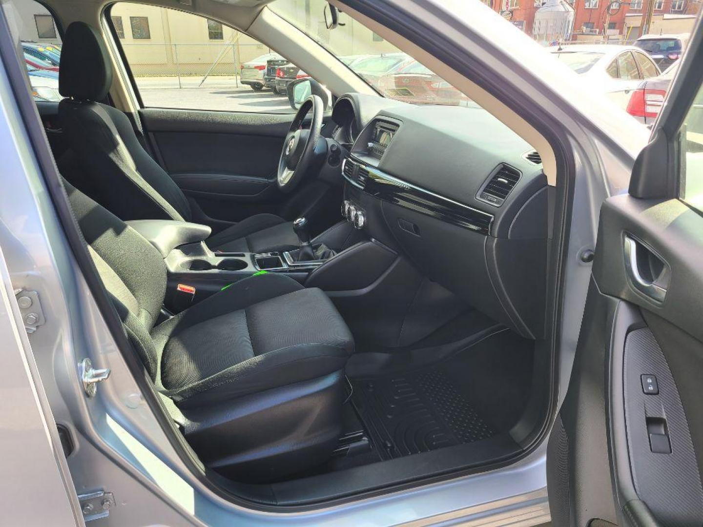 2016 SILVER MAZDA CX-5 SPORT (JM3KE2BE1G0) with an 2.0L engine, 6-Speed Manual transmission, located at 117 North Cameron Street, Harrisburg, PA, 17101, (717) 963-8962, 40.266762, -76.875259 - WE FINANCE!!! Good Credit/ Bad Credit/ No Credit - ALL Trade-Ins Welcomed!!! ***Guaranteed Credit Approval*** APPLY ONLINE or CALL us TODAY ;) Please call us to discuss your cash and financing options. - Photo#8