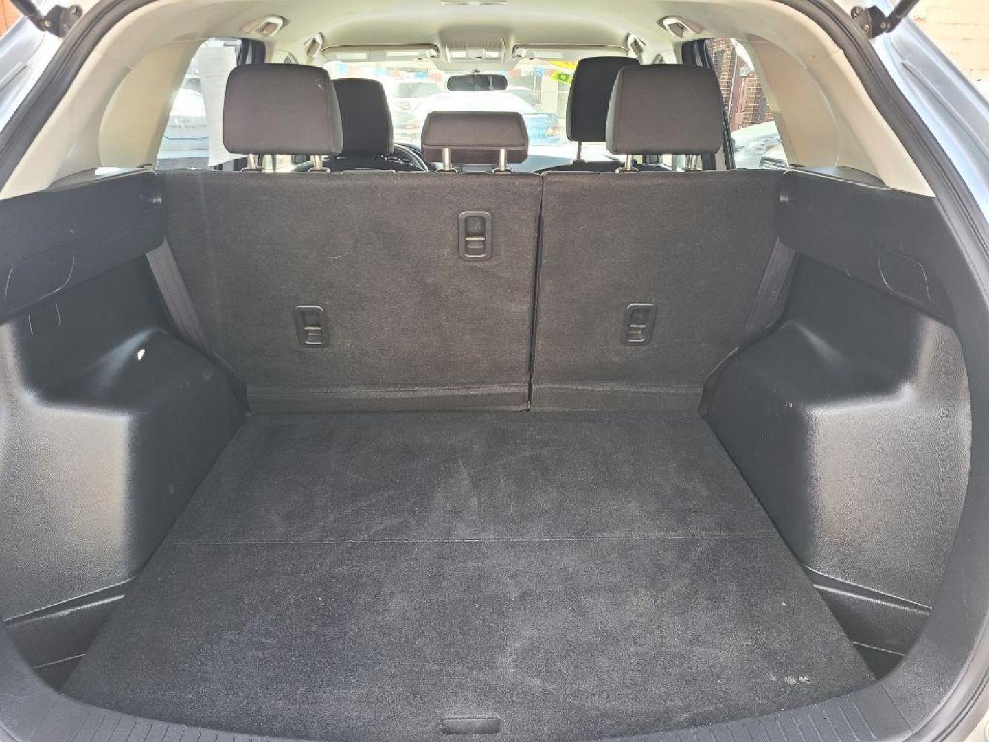 2016 SILVER MAZDA CX-5 SPORT (JM3KE2BE1G0) with an 2.0L engine, 6-Speed Manual transmission, located at 117 North Cameron Street, Harrisburg, PA, 17101, (717) 963-8962, 40.266762, -76.875259 - WE FINANCE!!! Good Credit/ Bad Credit/ No Credit - ALL Trade-Ins Welcomed!!! ***Guaranteed Credit Approval*** APPLY ONLINE or CALL us TODAY ;) Please call us to discuss your cash and financing options. - Photo#11