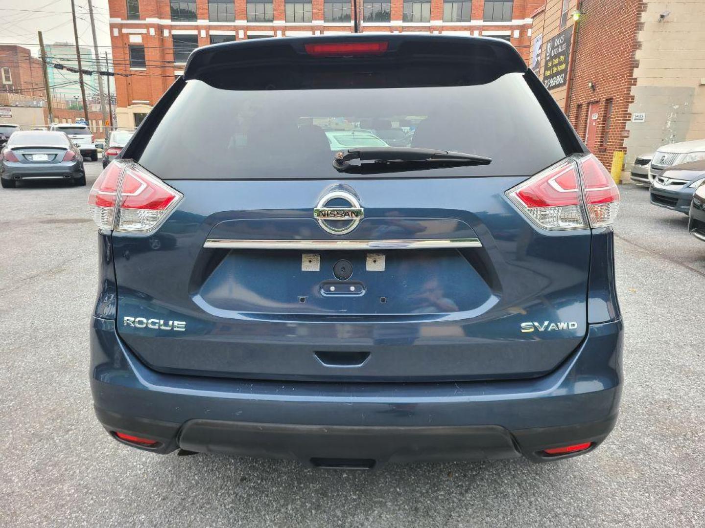 2016 BLUE NISSAN ROGUE SV (KNMAT2MV3GP) with an 2.5L engine, Continuously Variable transmission, located at 117 North Cameron Street, Harrisburg, PA, 17101, (717) 963-8962, 40.266762, -76.875259 - WE FINANCE!!! Good Credit/ Bad Credit/ No Credit - ALL Trade-Ins Welcomed!!! ***Guaranteed Credit Approval*** APPLY ONLINE or CALL us TODAY ;) Internet Prices and Marketplace Prices are SPECIAL discounted ***CASH DEALS*** Retail Prices are higher. Please call us to discuss your cash and finan - Photo#3