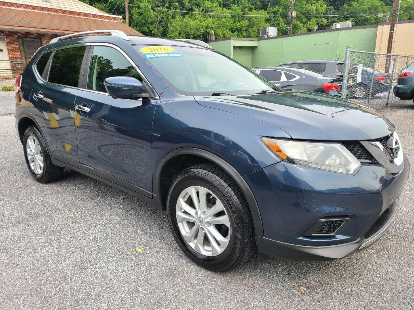 2016 BLUE NISSAN ROGUE SV (KNMAT2MV3GP) with an 2.5L engine, Continuously Variable transmission, located at 117 North Cameron Street, Harrisburg, PA, 17101, (717) 963-8962, 40.266762, -76.875259 - WE FINANCE!!! Good Credit/ Bad Credit/ No Credit - ALL Trade-Ins Welcomed!!! ***Guaranteed Credit Approval*** APPLY ONLINE or CALL us TODAY ;) Internet Prices and Marketplace Prices are SPECIAL discounted ***CASH DEALS*** Retail Prices are higher. Please call us to discuss your cash and finan - Photo#6