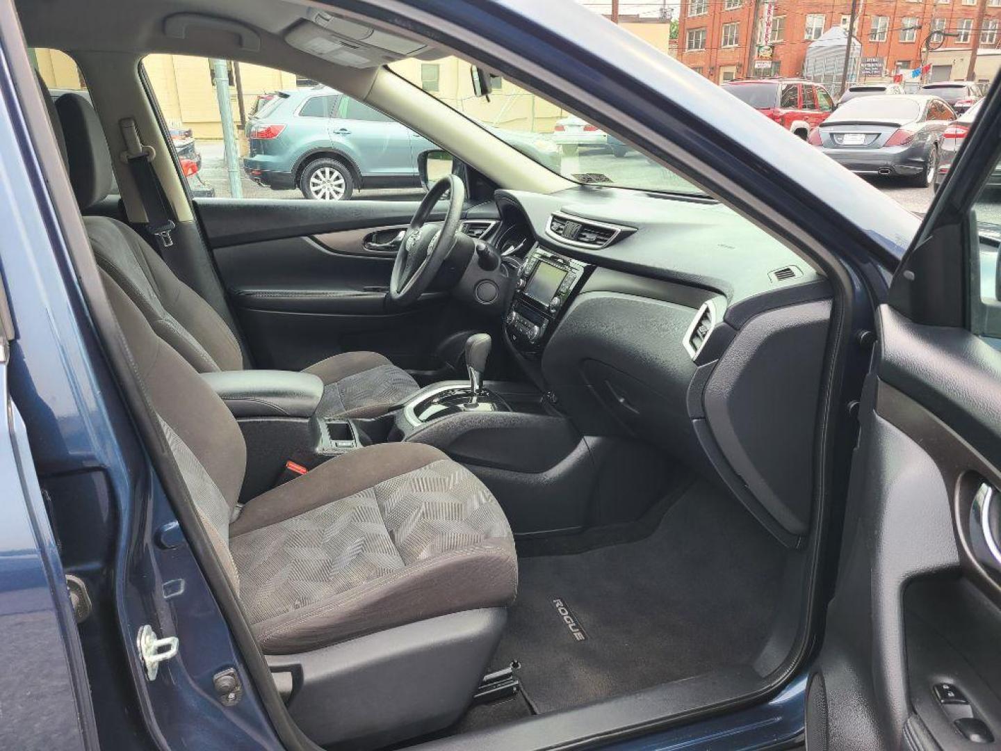 2016 BLUE NISSAN ROGUE SV (KNMAT2MV3GP) with an 2.5L engine, Continuously Variable transmission, located at 117 North Cameron Street, Harrisburg, PA, 17101, (717) 963-8962, 40.266762, -76.875259 - WE FINANCE!!! Good Credit/ Bad Credit/ No Credit - ALL Trade-Ins Welcomed!!! ***Guaranteed Credit Approval*** APPLY ONLINE or CALL us TODAY ;) Internet Prices and Marketplace Prices are SPECIAL discounted ***CASH DEALS*** Retail Prices are higher. Please call us to discuss your cash and finan - Photo#8