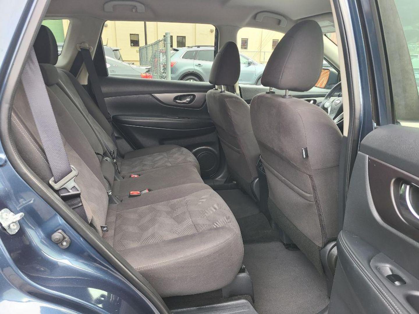 2016 BLUE NISSAN ROGUE SV (KNMAT2MV3GP) with an 2.5L engine, Continuously Variable transmission, located at 117 North Cameron Street, Harrisburg, PA, 17101, (717) 963-8962, 40.266762, -76.875259 - WE FINANCE!!! Good Credit/ Bad Credit/ No Credit - ALL Trade-Ins Welcomed!!! ***Guaranteed Credit Approval*** APPLY ONLINE or CALL us TODAY ;) Internet Prices and Marketplace Prices are SPECIAL discounted ***CASH DEALS*** Retail Prices are higher. Please call us to discuss your cash and finan - Photo#9