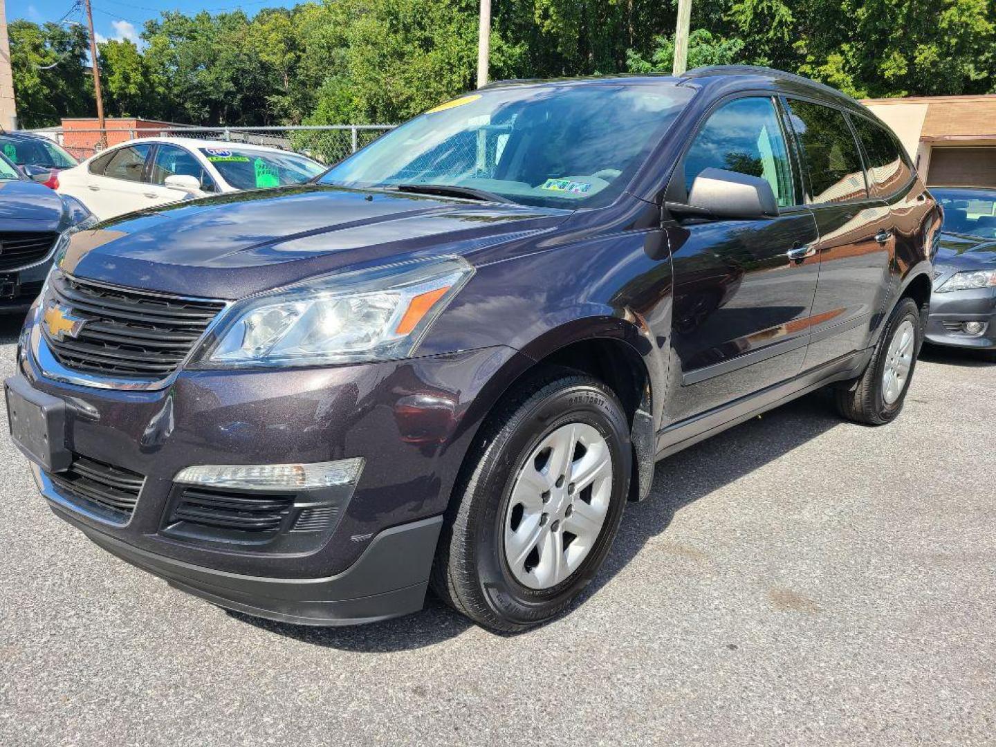 2017 GRAY CHEVROLET TRAVERSE LS (1GNKRFKD6HJ) with an 3.6L engine, Automatic transmission, located at 7981 Paxton Street, Harrisburg, PA, 17111, (717) 561-2926, 40.261490, -76.749229 - WE FINANCE!!! Good Credit/ Bad Credit/ No Credit - ALL Trade-Ins Welcomed!!! ***Guaranteed Credit Approval*** APPLY ONLINE or CALL us TODAY ;) Internet Prices and Marketplace Prices are SPECIAL discounted ***CASH DEALS*** Retail Prices are higher. Please call us to discuss your cash and finan - Photo#0