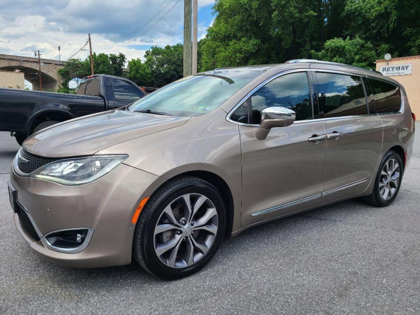 2017 GRAY CHRYSLER PACIFICA LIMITED (2C4RC1GG8HR) with an 3.6L engine, Automatic transmission, located at 117 North Cameron Street, Harrisburg, PA, 17101, (717) 963-8962, 40.266762, -76.875259 - WE FINANCE!!! Good Credit/ Bad Credit/ No Credit - ALL Trade-Ins Welcomed!!! ***Guaranteed Credit Approval*** APPLY ONLINE or CALL us TODAY ;) Internet Prices and Marketplace Prices are SPECIAL discounted ***CASH DEALS*** Retail Prices are higher. Please call us to discuss your cash and finan - Photo#0
