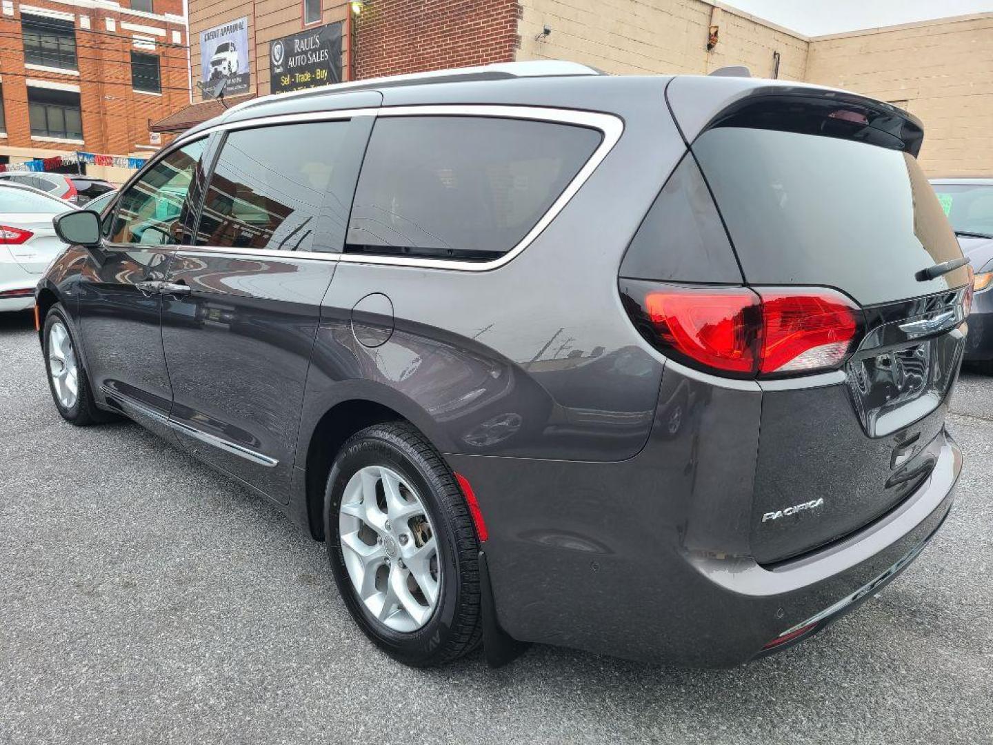2017 GRAY CHRYSLER PACIFICA TOURING L PLUS (2C4RC1EG0HR) with an 3.6L engine, Automatic transmission, located at 117 North Cameron Street, Harrisburg, PA, 17101, (717) 963-8962, 40.266762, -76.875259 - WE FINANCE!!! Good Credit/ Bad Credit/ No Credit - ALL Trade-Ins Welcomed!!! ***Guaranteed Credit Approval*** APPLY ONLINE or CALL us TODAY ;) Internet Prices and Marketplace Prices are SPECIAL discounted ***CASH DEALS*** Retail Prices are higher. Please call us to discuss your cash and finan - Photo#2