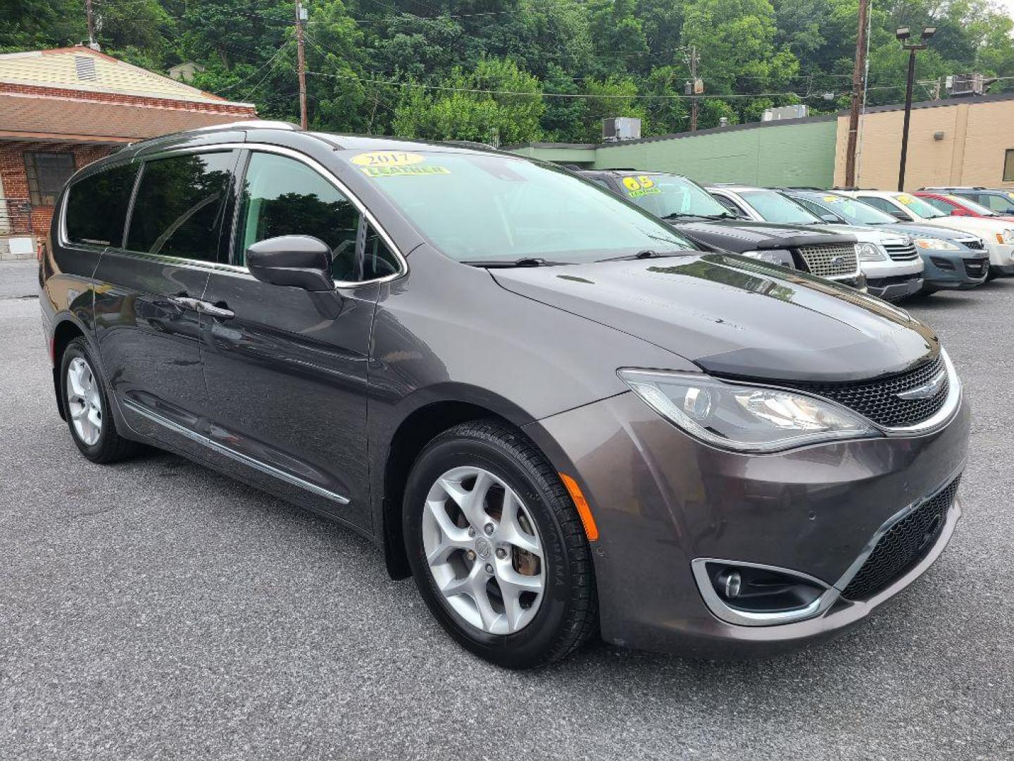 2017 GRAY CHRYSLER PACIFICA TOURING L PLUS (2C4RC1EG0HR) with an 3.6L engine, Automatic transmission, located at 117 North Cameron Street, Harrisburg, PA, 17101, (717) 963-8962, 40.266762, -76.875259 - WE FINANCE!!! Good Credit/ Bad Credit/ No Credit - ALL Trade-Ins Welcomed!!! ***Guaranteed Credit Approval*** APPLY ONLINE or CALL us TODAY ;) Internet Prices and Marketplace Prices are SPECIAL discounted ***CASH DEALS*** Retail Prices are higher. Please call us to discuss your cash and finan - Photo#6