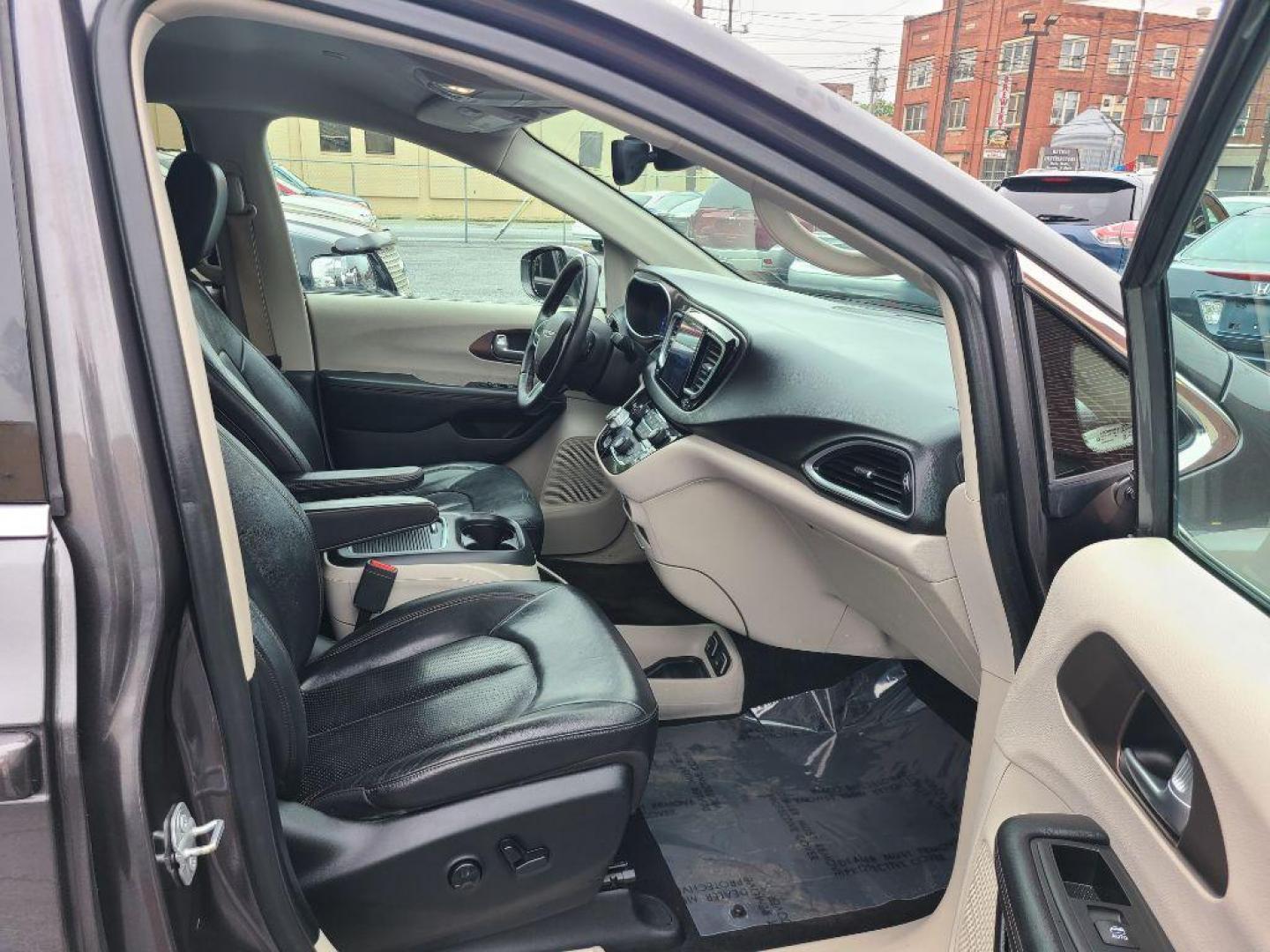 2017 GRAY CHRYSLER PACIFICA TOURING L PLUS (2C4RC1EG0HR) with an 3.6L engine, Automatic transmission, located at 117 North Cameron Street, Harrisburg, PA, 17101, (717) 963-8962, 40.266762, -76.875259 - WE FINANCE!!! Good Credit/ Bad Credit/ No Credit - ALL Trade-Ins Welcomed!!! ***Guaranteed Credit Approval*** APPLY ONLINE or CALL us TODAY ;) Internet Prices and Marketplace Prices are SPECIAL discounted ***CASH DEALS*** Retail Prices are higher. Please call us to discuss your cash and finan - Photo#11
