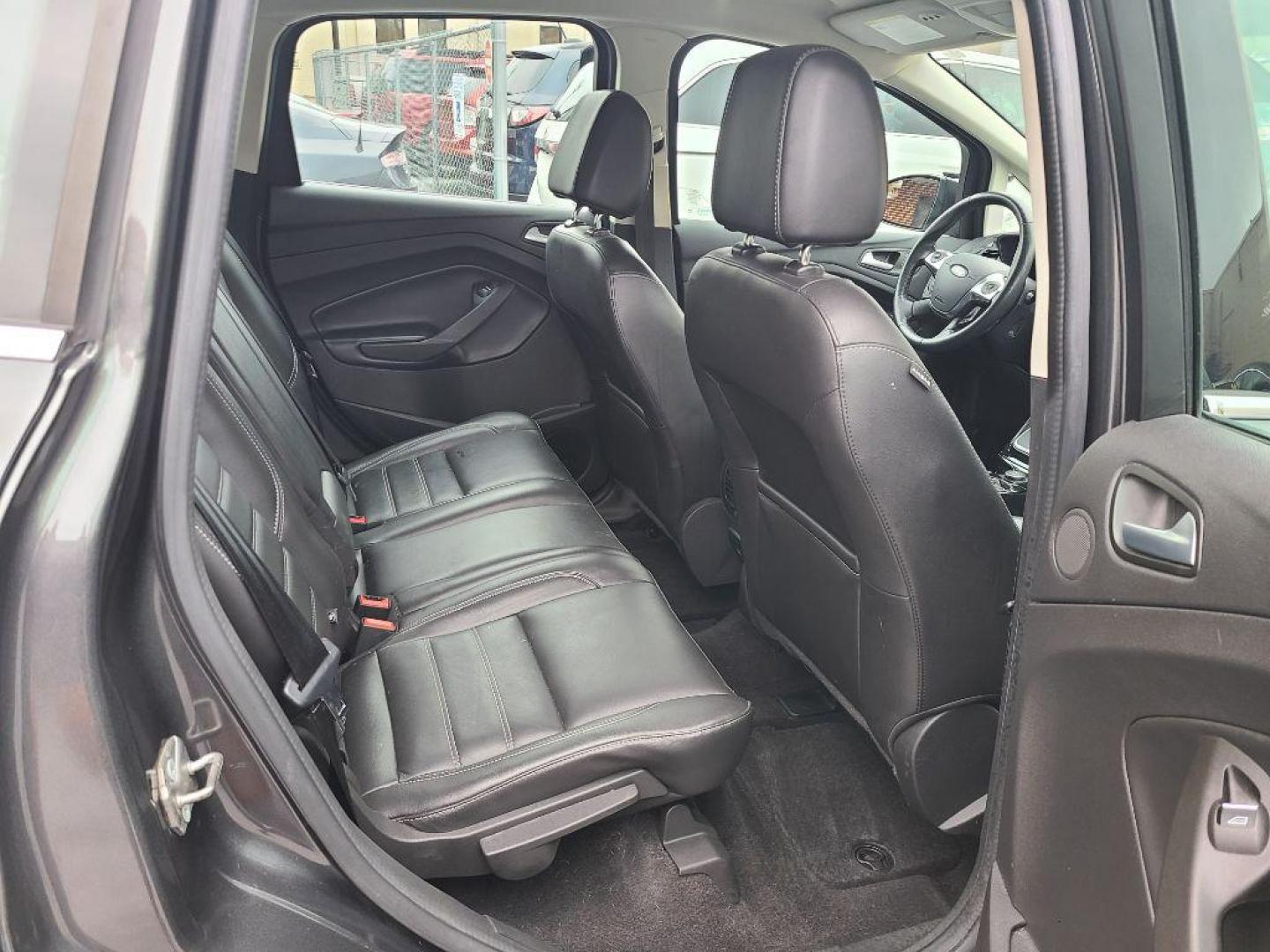 2017 GRAY FORD C-MAX TITANIUM (1FADP5DU5HL) with an 2.0L engine, Continuously Variable transmission, located at 7981 Paxton Street, Harrisburg, PA, 17111, (717) 561-2926, 40.261490, -76.749229 - WE FINANCE!!! Good Credit/ Bad Credit/ No Credit - ALL Trade-Ins Welcomed!!! ***Guaranteed Credit Approval*** APPLY ONLINE or CALL us TODAY ;) Internet Prices and Marketplace Prices are SPECIAL discounted ***CASH DEALS*** Retail Prices are higher. Please call us to discuss your cash and finan - Photo#12