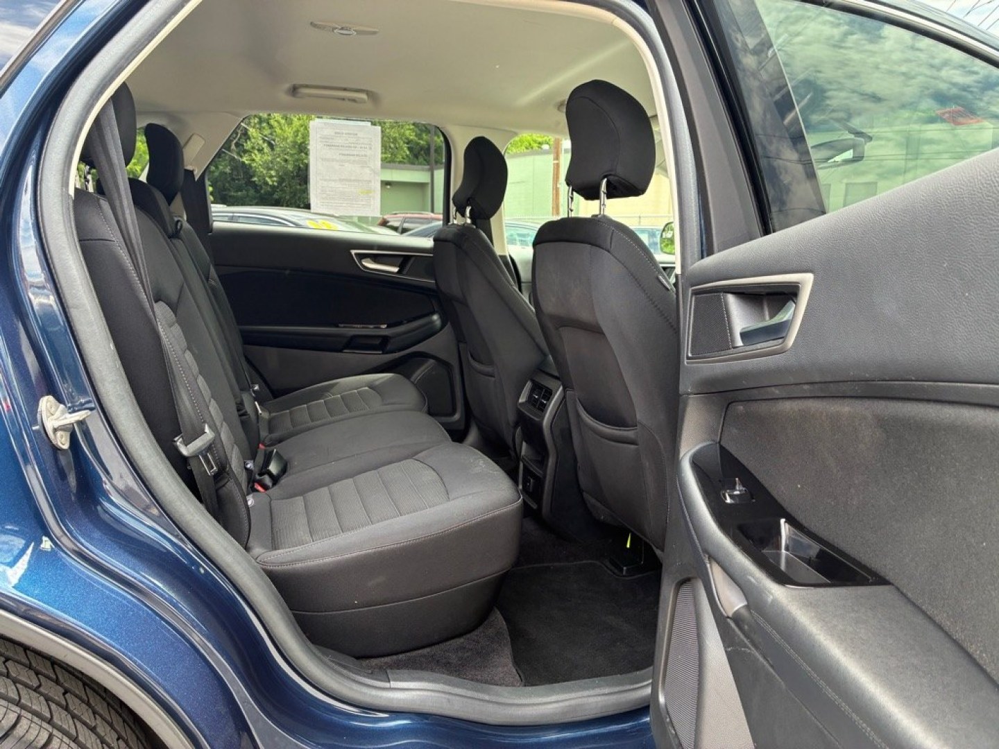 2017 BLUE FORD EDGE SEL (2FMPK4J83HB) with an 3.5L engine, Automatic transmission, located at 117 North Cameron Street, Harrisburg, PA, 17101, (717) 963-8962, 40.266762, -76.875259 - WE FINANCE!!! MOST vehicles are available for financing. Good Credit/ Challenged Credit/ No Credit - ALL Trade-Ins Welcomed!!! APPLY ONLINE or CALL us TODAY Please call us to discuss your cash and/or financing options. Thanks for checking our inventory! We're here to help.- Photo#9