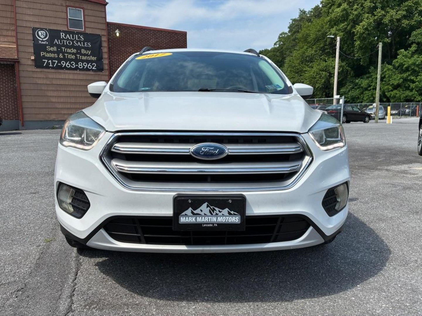 2017 WHITE FORD ESCAPE SE (1FMCU0GD7HU) with an 1.5L engine, Automatic transmission, located at 117 North Cameron Street, Harrisburg, PA, 17101, (717) 963-8962, 40.266762, -76.875259 - WE FINANCE!!! MOST vehicles are available for financing. Good Credit/ Challenged Credit/ No Credit - ALL Trade-Ins Welcomed!!! APPLY ONLINE or CALL us TODAY Please call us to discuss your cash and/or financing options. Thanks for checking our inventory! We're here to help.- Photo#7