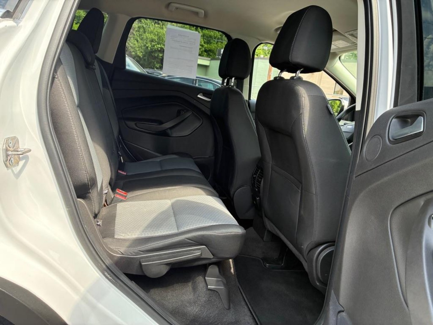 2017 WHITE FORD ESCAPE SE (1FMCU0GD7HU) with an 1.5L engine, Automatic transmission, located at 117 North Cameron Street, Harrisburg, PA, 17101, (717) 963-8962, 40.266762, -76.875259 - WE FINANCE!!! MOST vehicles are available for financing. Good Credit/ Challenged Credit/ No Credit - ALL Trade-Ins Welcomed!!! APPLY ONLINE or CALL us TODAY Please call us to discuss your cash and/or financing options. Thanks for checking our inventory! We're here to help.- Photo#9