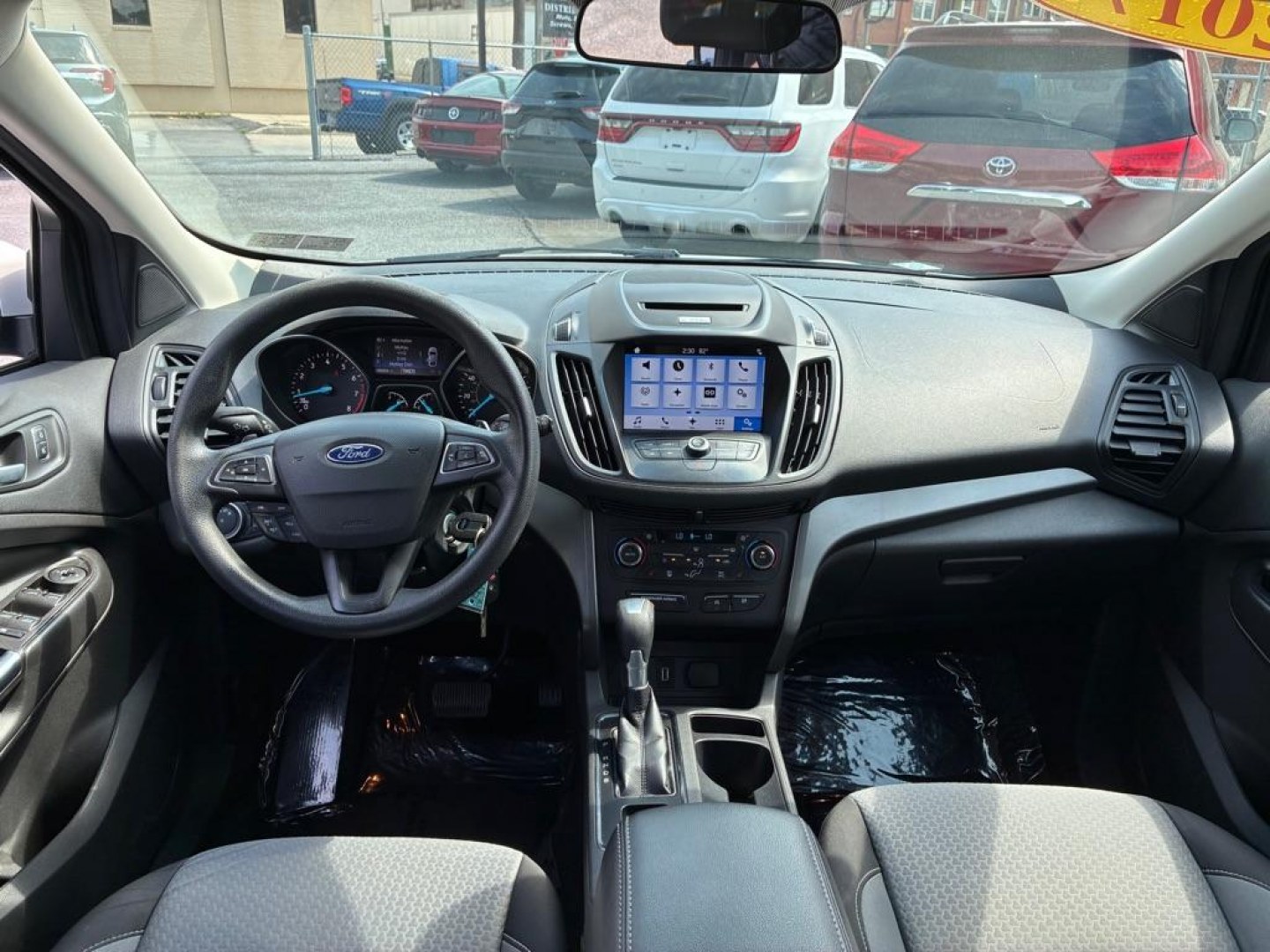 2017 WHITE FORD ESCAPE SE (1FMCU0GD7HU) with an 1.5L engine, Automatic transmission, located at 117 North Cameron Street, Harrisburg, PA, 17101, (717) 963-8962, 40.266762, -76.875259 - WE FINANCE!!! MOST vehicles are available for financing. Good Credit/ Challenged Credit/ No Credit - ALL Trade-Ins Welcomed!!! APPLY ONLINE or CALL us TODAY Please call us to discuss your cash and/or financing options. Thanks for checking our inventory! We're here to help.- Photo#12
