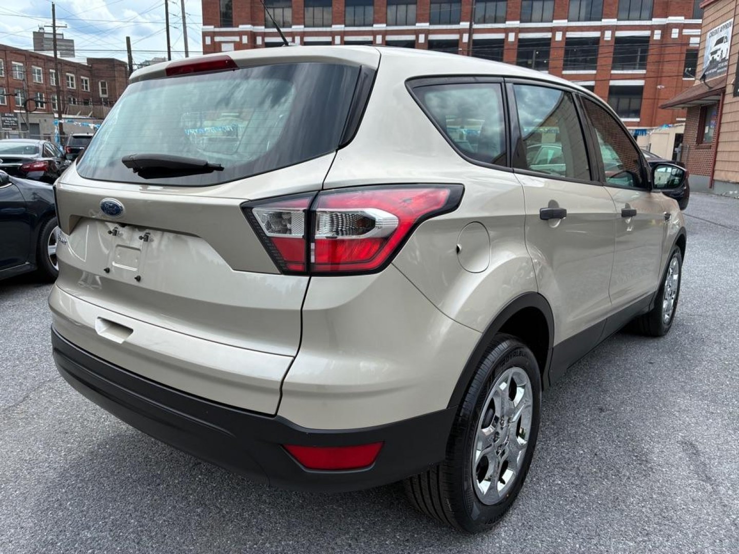 2017 TAN FORD ESCAPE S (1FMCU0F78HU) with an 2.5L engine, Automatic transmission, located at 117 North Cameron Street, Harrisburg, PA, 17101, (717) 963-8962, 40.266762, -76.875259 - WE FINANCE!!! MOST vehicles are available for financing. Good Credit/ Challenged Credit/ No Credit - ALL Trade-Ins Welcomed!!! APPLY ONLINE or CALL us TODAY Please call us to discuss your cash and/or financing options. Thanks for checking our inventory! We're here to help.- Photo#4