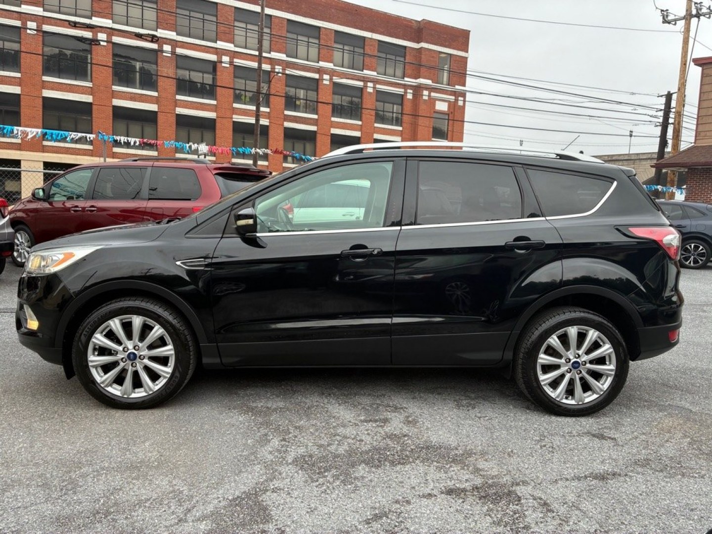 2017 BLACK FORD ESCAPE TITANIUM (1FMCU9J90HU) with an 2.0L engine, Automatic transmission, located at 117 North Cameron Street, Harrisburg, PA, 17101, (717) 963-8962, 40.266762, -76.875259 - WE FINANCE!!! MOST vehicles are available for financing. Good Credit/ Challenged Credit/ No Credit - ALL Trade-Ins Welcomed!!! APPLY ONLINE or CALL us TODAY Please call us to discuss your cash and/or financing options. Thanks for checking our inventory! We're here to help.- Photo#1