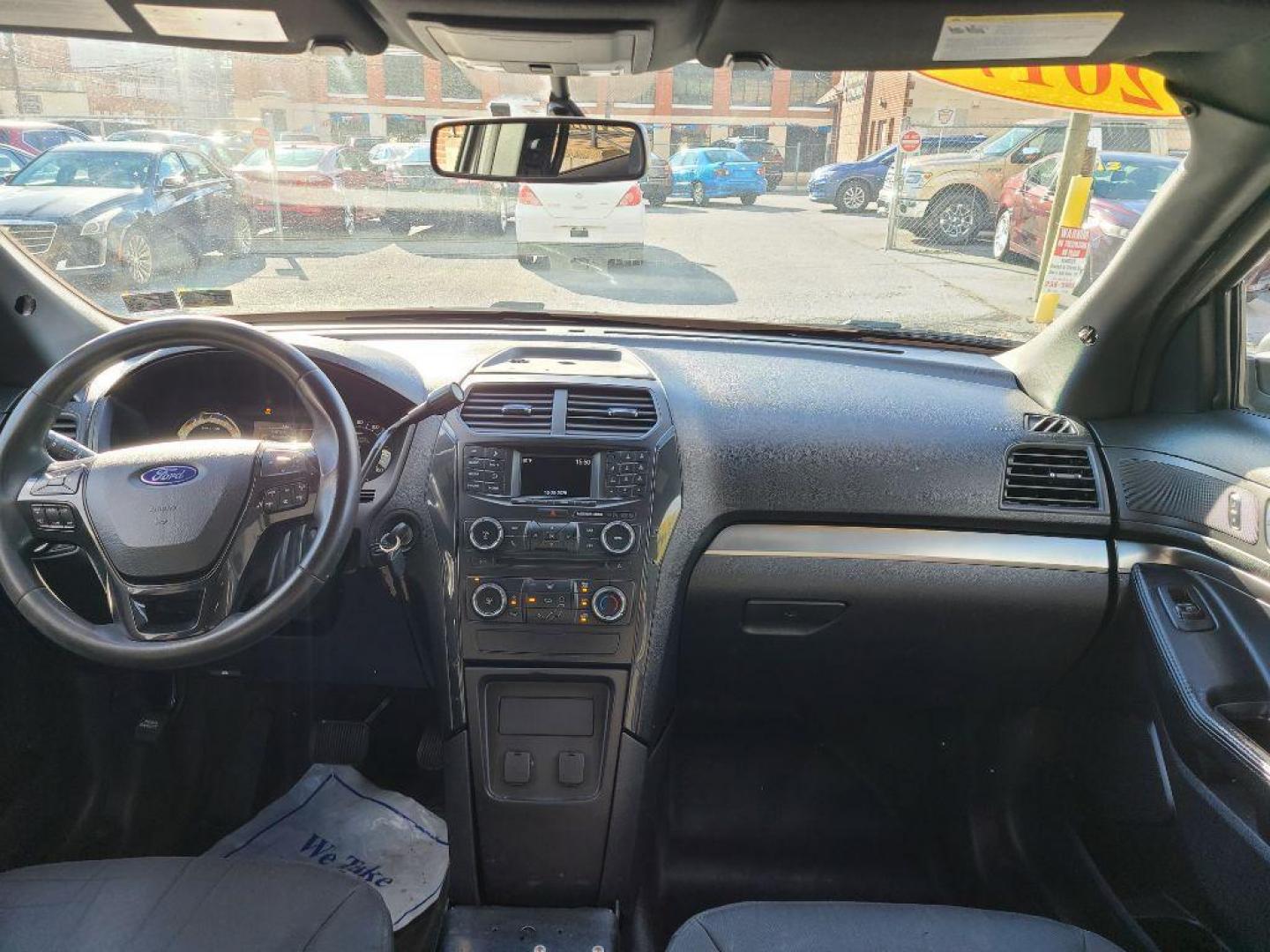 2017 GRAY FORD EXPLORER POLICE INTERCEPTOR (1FM5K8AR8HG) with an 3.7L engine, Automatic transmission, located at 117 North Cameron Street, Harrisburg, PA, 17101, (717) 963-8962, 40.266762, -76.875259 - WE FINANCE!!! Good Credit/ Bad Credit/ No Credit - ALL Trade-Ins Welcomed!!! ***Guaranteed Credit Approval*** APPLY ONLINE or CALL us TODAY ;) Please call us to discuss your cash and financing options. - Photo#9