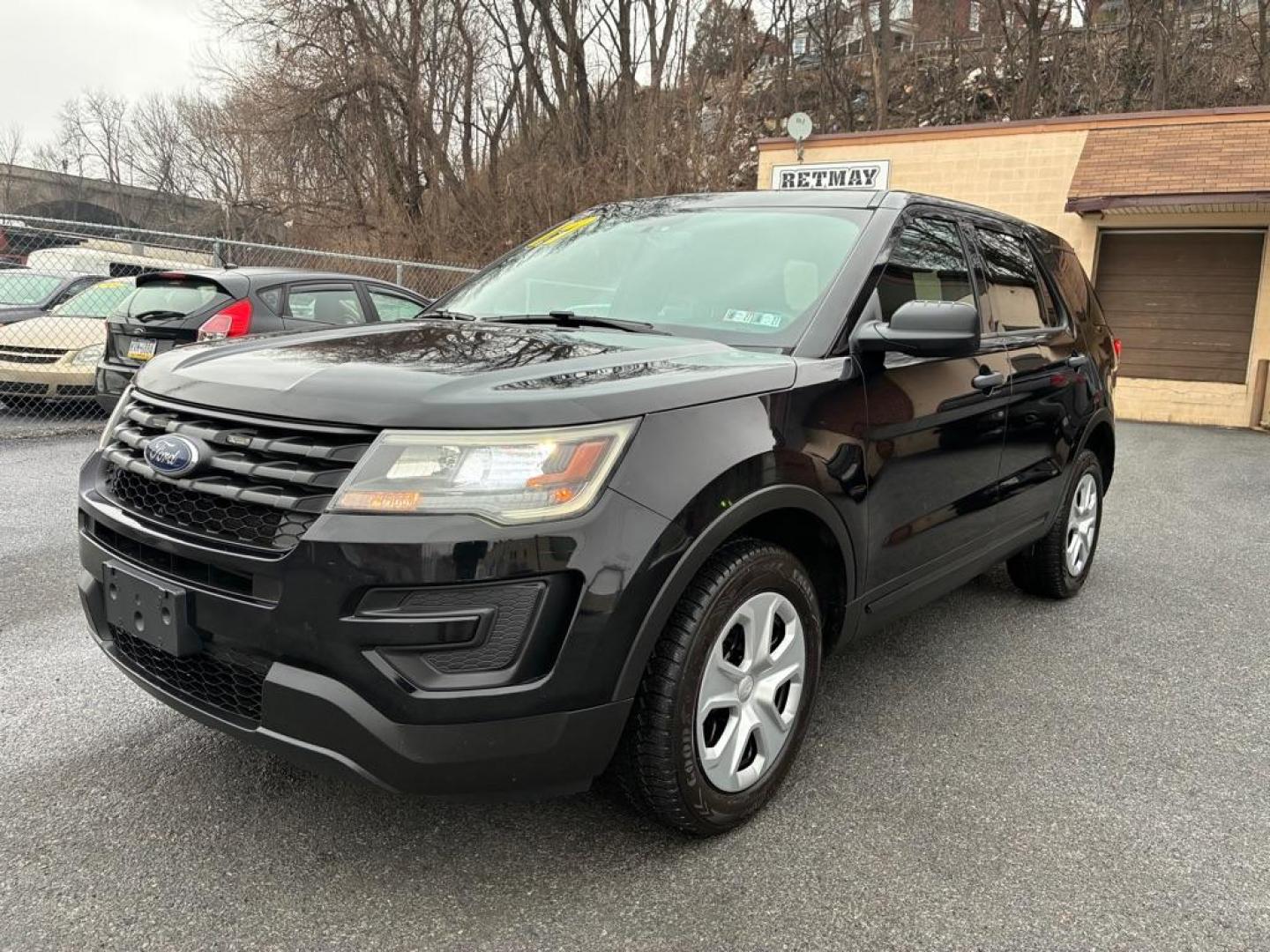 2017 BLACK FORD EXPLORER POLICE INTERCEPTOR (1FM5K8AR8HG) with an 3.7L engine, Automatic transmission, located at 117 North Cameron Street, Harrisburg, PA, 17101, (717) 963-8962, 40.266762, -76.875259 - WE FINANCE!!! Good Credit/ Challenged Credit/ No Credit - ALL Trade-Ins Welcomed!!! APPLY ONLINE or CALL us TODAY ;) Please call us to discuss your cash and/or financing options. - Photo#0