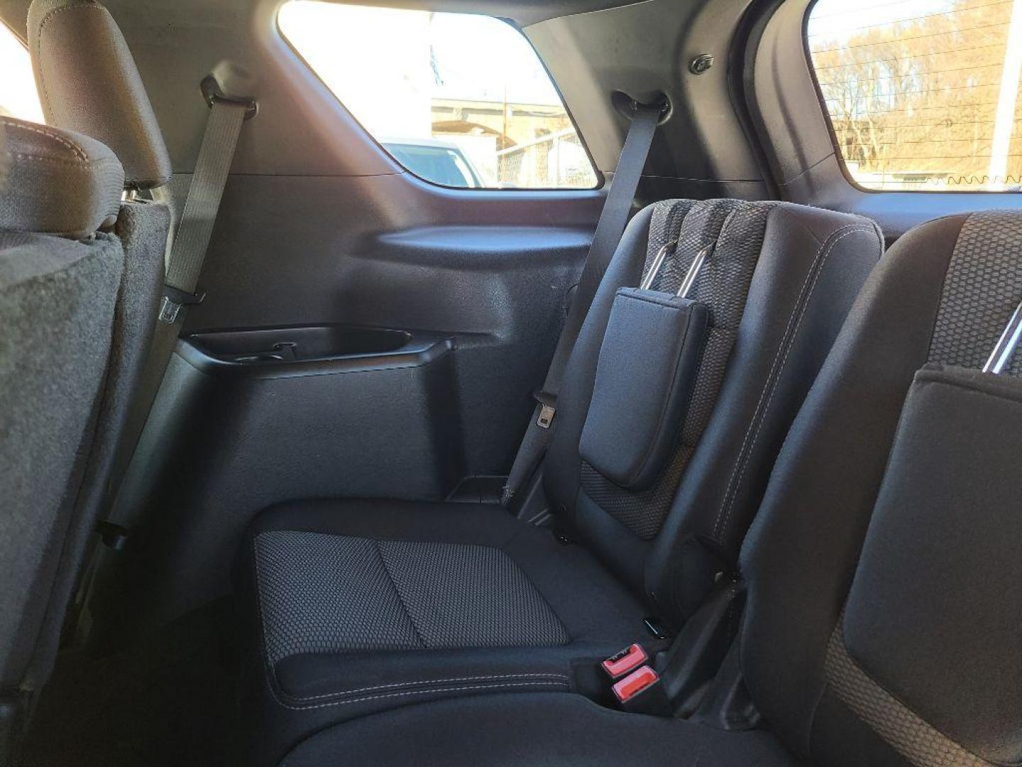 2017 GRAY FORD EXPLORER XLT (1FM5K8D8XHG) with an 3.5L engine, Automatic transmission, located at 7981 Paxton Street, Harrisburg, PA, 17111, (717) 561-2926, 40.261490, -76.749229 - WE FINANCE!!! Good Credit/ Bad Credit/ No Credit - ALL Trade-Ins Welcomed!!! ***Guaranteed Credit Approval*** APPLY ONLINE or CALL us TODAY ;) Internet Prices and Marketplace Prices are SPECIAL discounted ***CASH DEALS*** Retail Prices are higher. Please call us to discuss your cash and finan - Photo#11