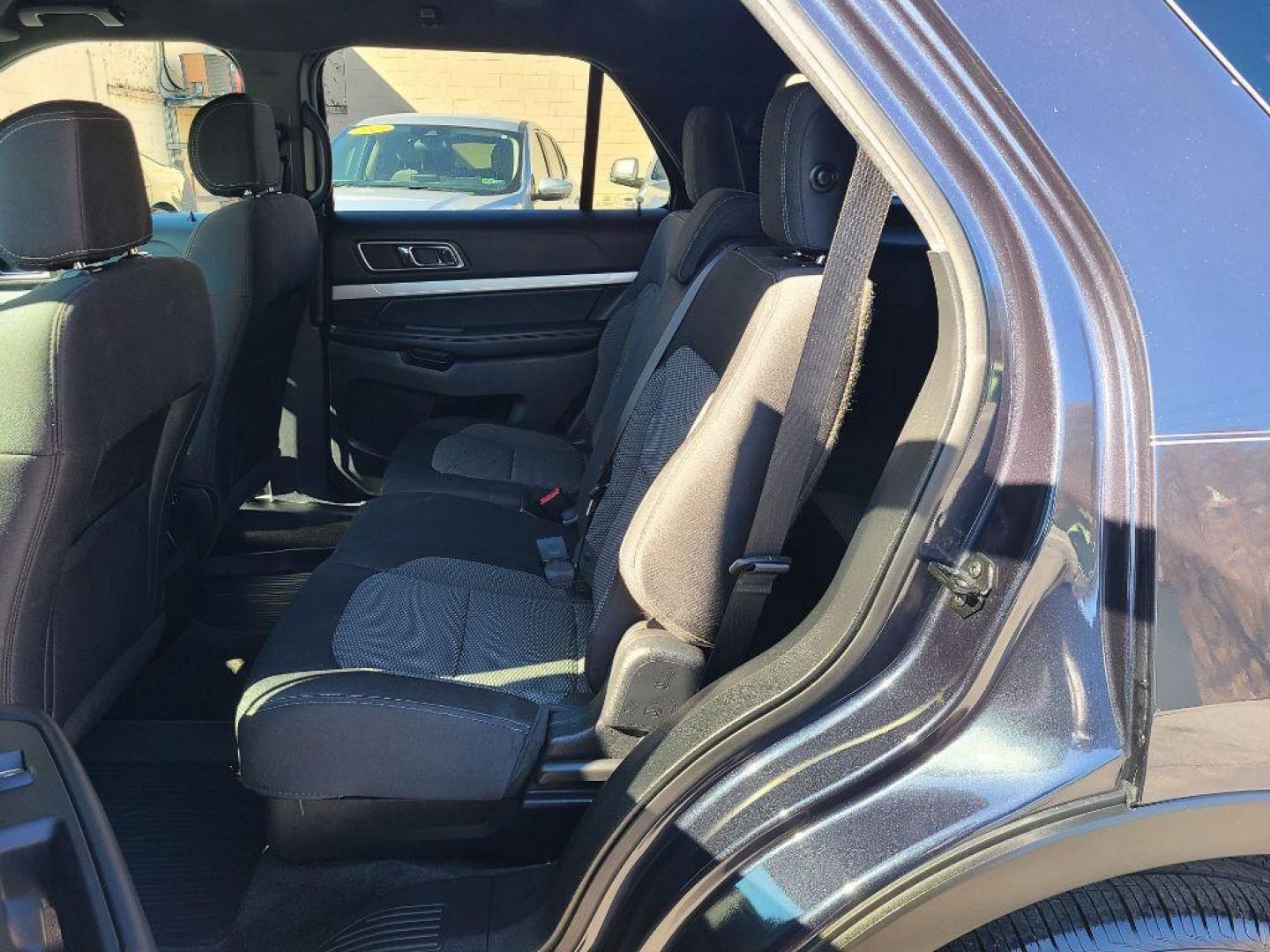 2017 GRAY FORD EXPLORER XLT (1FM5K8D8XHG) with an 3.5L engine, Automatic transmission, located at 7981 Paxton Street, Harrisburg, PA, 17111, (717) 561-2926, 40.261490, -76.749229 - WE FINANCE!!! Good Credit/ Bad Credit/ No Credit - ALL Trade-Ins Welcomed!!! ***Guaranteed Credit Approval*** APPLY ONLINE or CALL us TODAY ;) Internet Prices and Marketplace Prices are SPECIAL discounted ***CASH DEALS*** Retail Prices are higher. Please call us to discuss your cash and finan - Photo#14