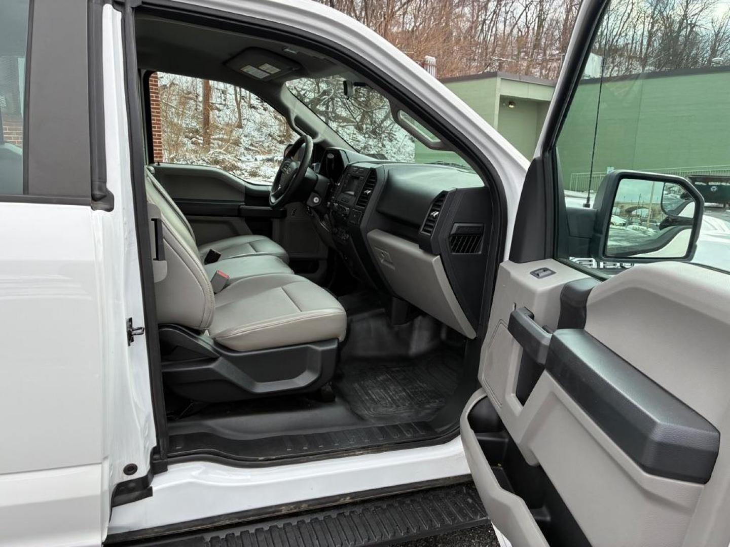 2017 WHITE FORD F150 SUPER CAB (1FTEX1E85HF) with an 3.5L engine, Automatic transmission, located at 7981 Paxton Street, Harrisburg, PA, 17111, (717) 561-2926, 40.261490, -76.749229 - WE FINANCE!!! Good Credit/ Challenged Credit/ No Credit - ALL Trade-Ins Welcomed!!! APPLY ONLINE or CALL us TODAY ;) Please call us to discuss your cash and/or financing options. - Photo#8