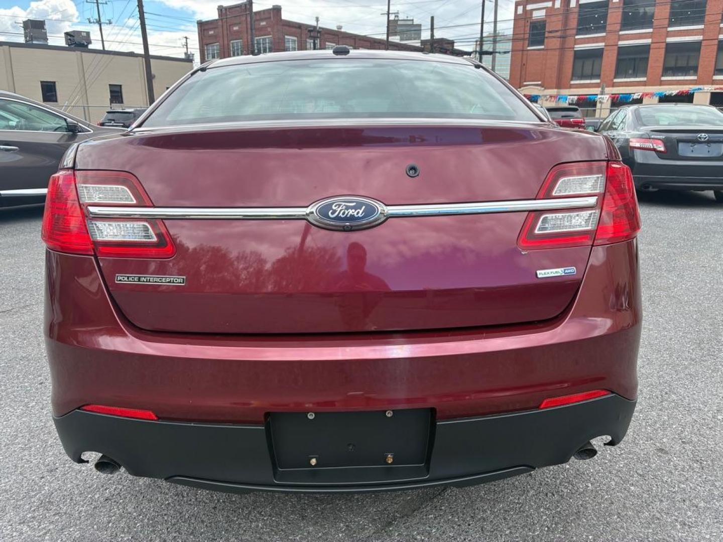 2017 RED FORD TAURUS POLICE INTERCEPTOR (1FAHP2MK5HG) with an 3.7L engine, Automatic transmission, located at 117 North Cameron Street, Harrisburg, PA, 17101, (717) 963-8962, 40.266762, -76.875259 - WE FINANCE!!! MOST vehicles are available for financing. Good Credit/ Challenged Credit/ No Credit - ALL Trade-Ins Welcomed!!! APPLY ONLINE or CALL us TODAY Please call us to discuss your cash and/or financing options. Thanks for cheching our inventory! We're here to help. - Photo#3