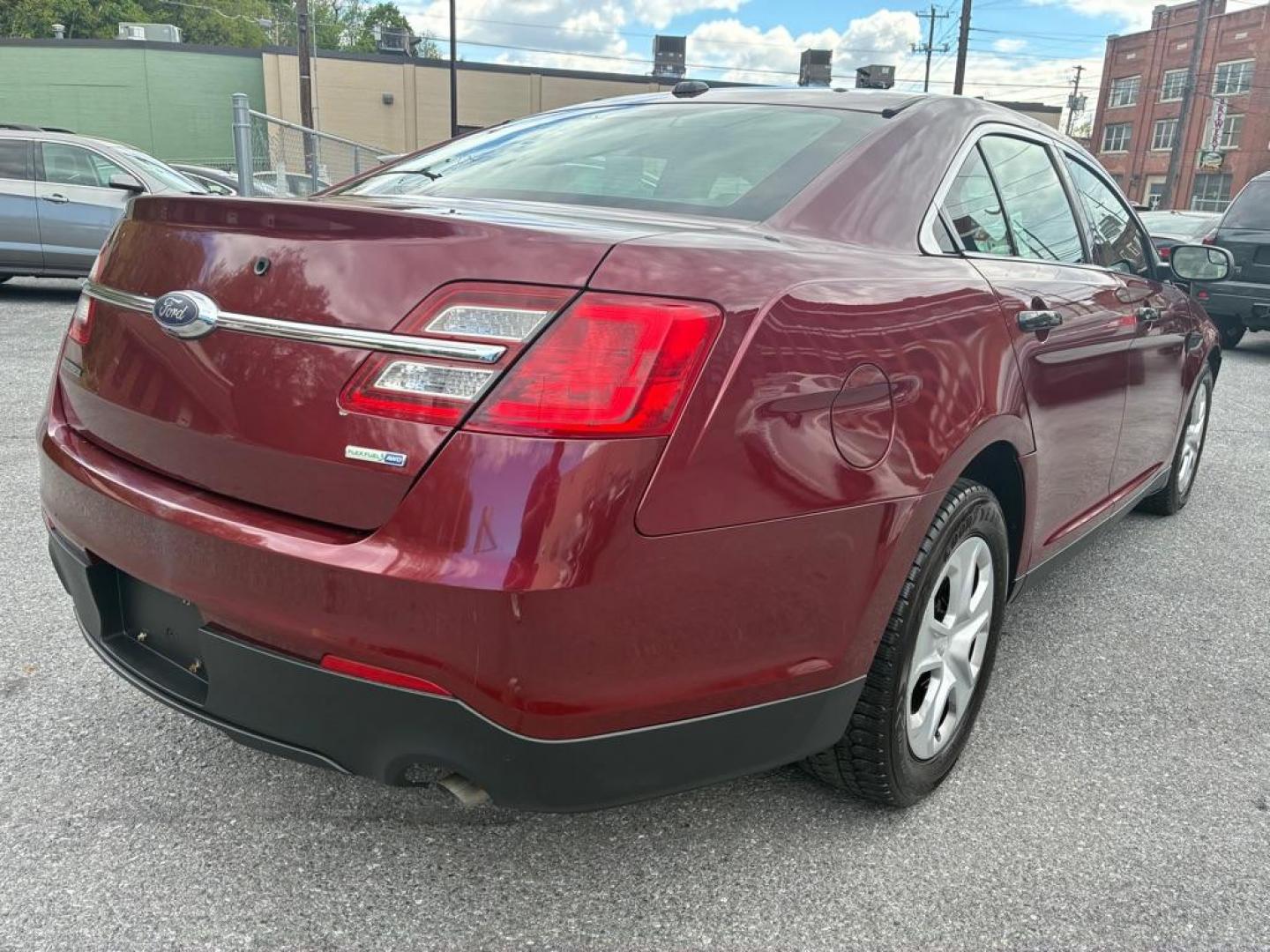 2017 RED FORD TAURUS POLICE INTERCEPTOR (1FAHP2MK5HG) with an 3.7L engine, Automatic transmission, located at 117 North Cameron Street, Harrisburg, PA, 17101, (717) 963-8962, 40.266762, -76.875259 - WE FINANCE!!! MOST vehicles are available for financing. Good Credit/ Challenged Credit/ No Credit - ALL Trade-Ins Welcomed!!! APPLY ONLINE or CALL us TODAY Please call us to discuss your cash and/or financing options. Thanks for cheching our inventory! We're here to help. - Photo#4