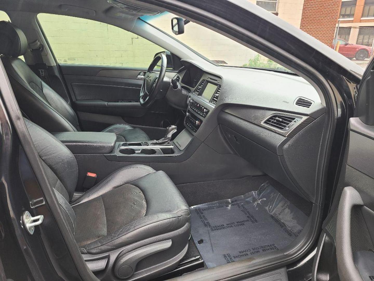 2017 BLACK HYUNDAI SONATA SPORT (5NPE34AF8HH) with an 2.4L engine, Automatic transmission, located at 7981 Paxton Street, Harrisburg, PA, 17111, (717) 561-2926, 40.261490, -76.749229 - WE FINANCE!!! Good Credit/ Bad Credit/ No Credit - ALL Trade-Ins Welcomed!!! ***Guaranteed Credit Approval*** APPLY ONLINE or CALL us TODAY ;) Internet Prices and Marketplace Prices are SPECIAL discounted ***CASH DEALS*** Retail Prices are higher. Please call us to discuss your cash and finan - Photo#8