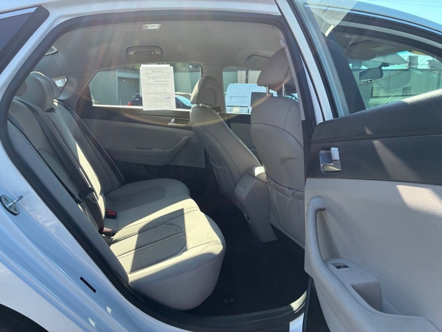 2017 WHITE HYUNDAI SONATA SE (5NPE24AF6HH) with an 2.4L engine, Automatic transmission, located at 117 North Cameron Street, Harrisburg, PA, 17101, (717) 963-8962, 40.266762, -76.875259 - Value Added Options - Standard Auxiliary Audio Input Bluetooth Connection Heated Mirrors Keyless Entry MP3 Player Satellite Radio WE FINANCE!!! MOST vehicles are available for financing. Good Credit/ Challenged Credit/ No Credit - ALL Trade-Ins Welcomed!!! APPLY ONLINE or CALL us TOD- Photo#9