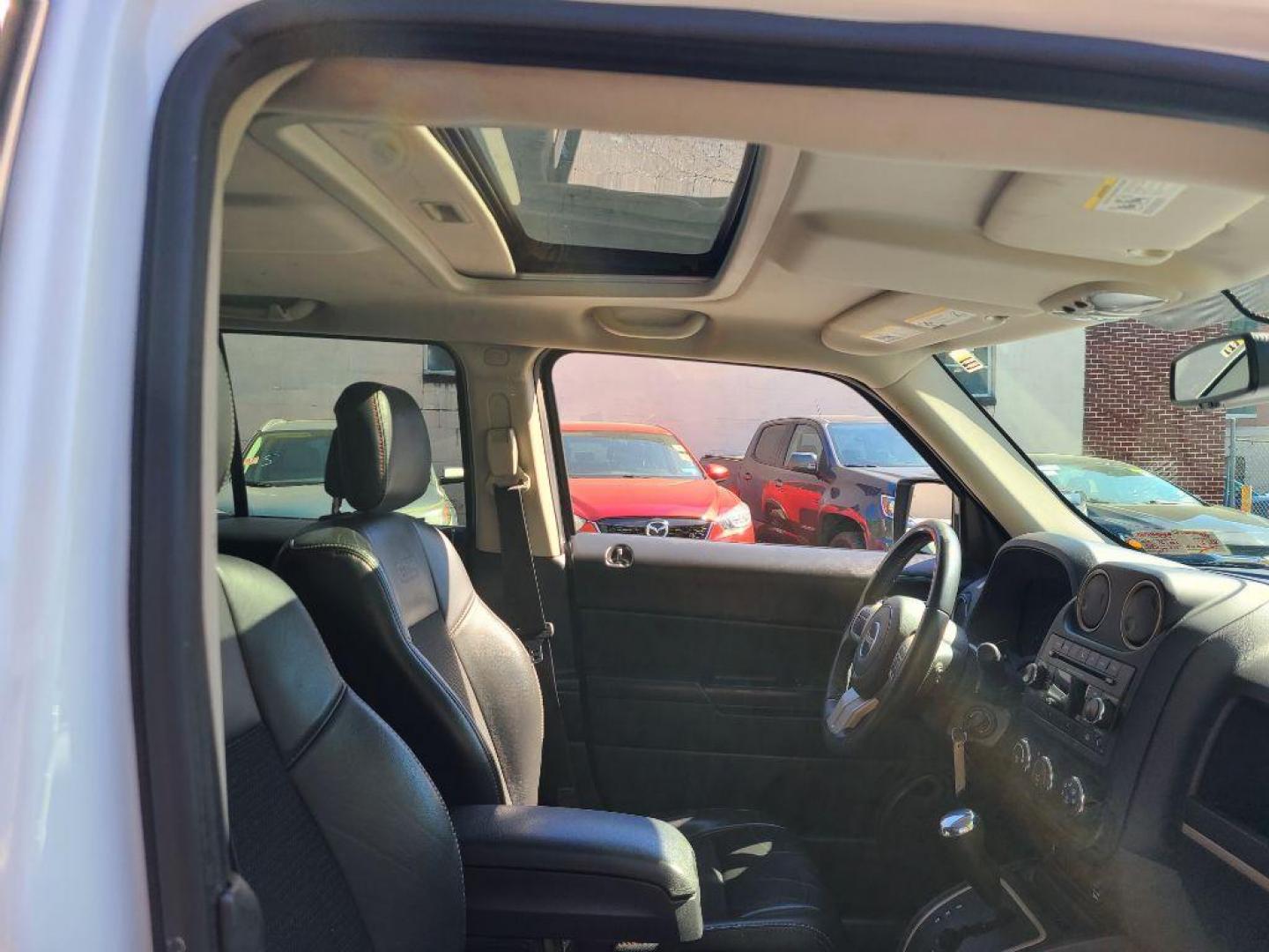 2017 WHITE JEEP PATRIOT SPORT (1C4NJRBB8HD) with an 2.4L engine, Continuously Variable transmission, located at 117 North Cameron Street, Harrisburg, PA, 17101, (717) 963-8962, 40.266762, -76.875259 - WE FINANCE!!! Good Credit/ Bad Credit/ No Credit - ALL Trade-Ins Welcomed!!! ***Guaranteed Credit Approval*** APPLY ONLINE or CALL us TODAY ;) Internet Prices and Marketplace Prices are SPECIAL discounted ***CASH DEALS*** Retail Prices are higher. Please call us to discuss your cash and finan - Photo#9