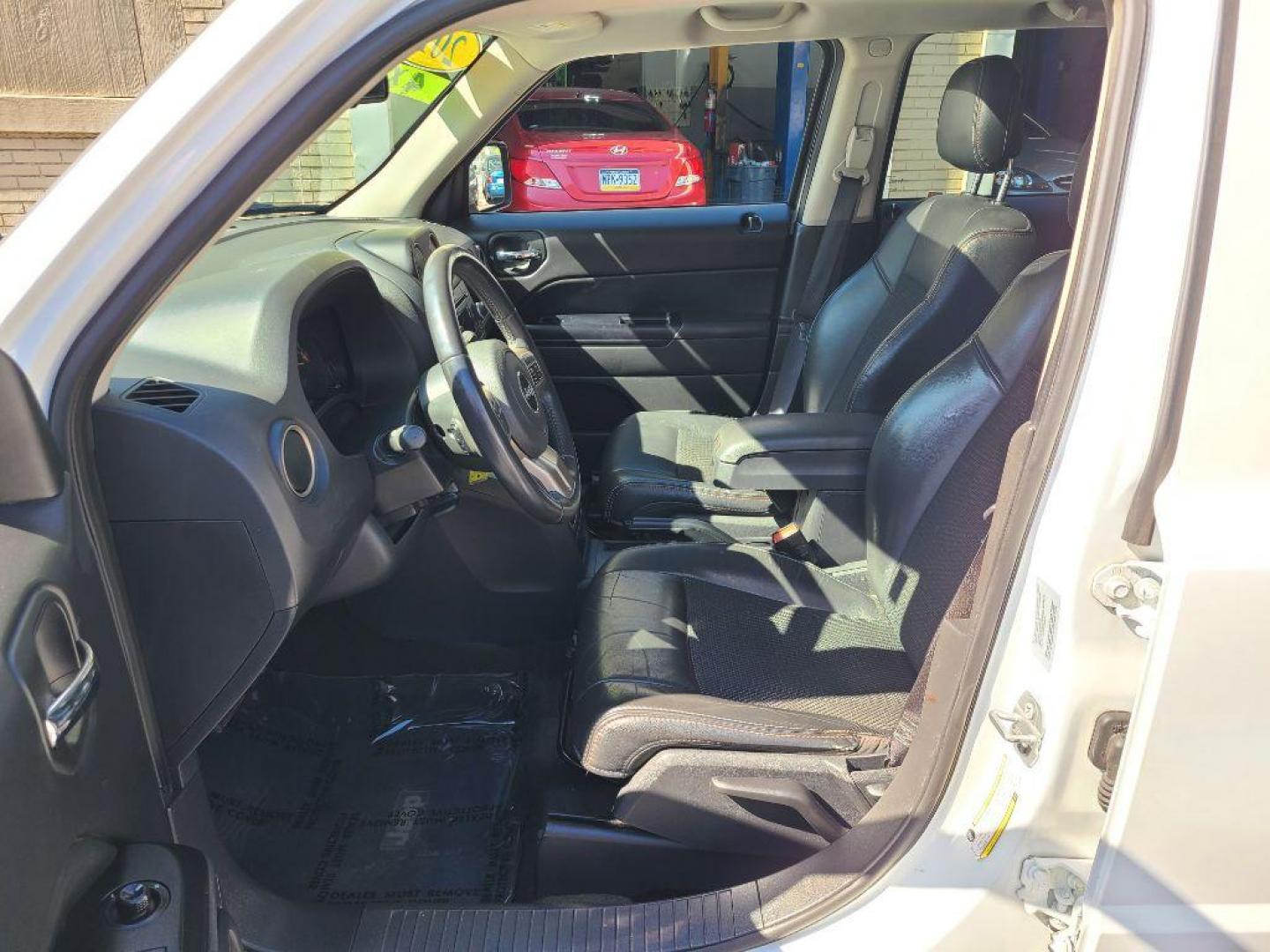 2017 WHITE JEEP PATRIOT SPORT (1C4NJRBB8HD) with an 2.4L engine, Continuously Variable transmission, located at 117 North Cameron Street, Harrisburg, PA, 17101, (717) 963-8962, 40.266762, -76.875259 - WE FINANCE!!! Good Credit/ Bad Credit/ No Credit - ALL Trade-Ins Welcomed!!! ***Guaranteed Credit Approval*** APPLY ONLINE or CALL us TODAY ;) Internet Prices and Marketplace Prices are SPECIAL discounted ***CASH DEALS*** Retail Prices are higher. Please call us to discuss your cash and finan - Photo#14