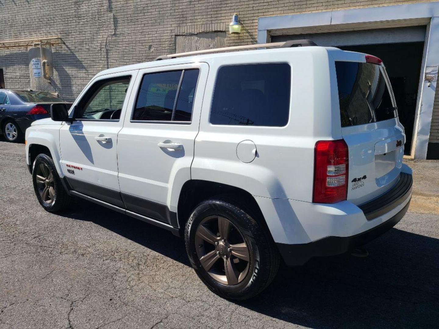 2017 WHITE JEEP PATRIOT SPORT (1C4NJRBB8HD) with an 2.4L engine, Continuously Variable transmission, located at 117 North Cameron Street, Harrisburg, PA, 17101, (717) 963-8962, 40.266762, -76.875259 - WE FINANCE!!! Good Credit/ Bad Credit/ No Credit - ALL Trade-Ins Welcomed!!! ***Guaranteed Credit Approval*** APPLY ONLINE or CALL us TODAY ;) Internet Prices and Marketplace Prices are SPECIAL discounted ***CASH DEALS*** Retail Prices are higher. Please call us to discuss your cash and finan - Photo#2