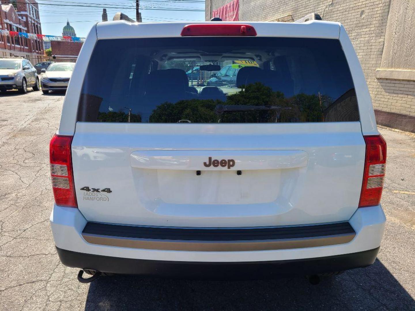 2017 WHITE JEEP PATRIOT SPORT (1C4NJRBB8HD) with an 2.4L engine, Continuously Variable transmission, located at 117 North Cameron Street, Harrisburg, PA, 17101, (717) 963-8962, 40.266762, -76.875259 - WE FINANCE!!! Good Credit/ Bad Credit/ No Credit - ALL Trade-Ins Welcomed!!! ***Guaranteed Credit Approval*** APPLY ONLINE or CALL us TODAY ;) Internet Prices and Marketplace Prices are SPECIAL discounted ***CASH DEALS*** Retail Prices are higher. Please call us to discuss your cash and finan - Photo#4