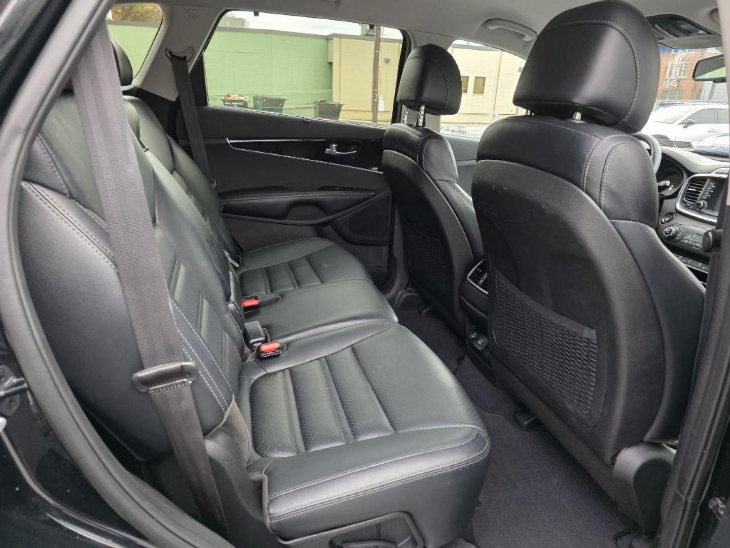 2017 BLACK KIA SORENTO EX (5XYPHDA59HG) with an 3.3L engine, Automatic transmission, located at 117 North Cameron Street, Harrisburg, PA, 17101, (717) 963-8962, 40.266762, -76.875259 - WE FINANCE!!! Good Credit/ Bad Credit/ No Credit - ALL Trade-Ins Welcomed!!! ***Guaranteed Credit Approval*** APPLY ONLINE or CALL us TODAY ;) Please call us to discuss your cash and financing options. - Photo#14