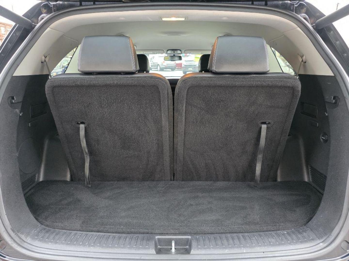 2017 BLACK KIA SORENTO EX (5XYPHDA59HG) with an 3.3L engine, Automatic transmission, located at 117 North Cameron Street, Harrisburg, PA, 17101, (717) 963-8962, 40.266762, -76.875259 - WE FINANCE!!! Good Credit/ Bad Credit/ No Credit - ALL Trade-Ins Welcomed!!! ***Guaranteed Credit Approval*** APPLY ONLINE or CALL us TODAY ;) Please call us to discuss your cash and financing options. - Photo#15