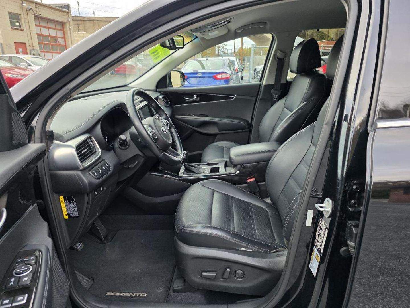 2017 BLACK KIA SORENTO EX (5XYPHDA59HG) with an 3.3L engine, Automatic transmission, located at 117 North Cameron Street, Harrisburg, PA, 17101, (717) 963-8962, 40.266762, -76.875259 - WE FINANCE!!! Good Credit/ Bad Credit/ No Credit - ALL Trade-Ins Welcomed!!! ***Guaranteed Credit Approval*** APPLY ONLINE or CALL us TODAY ;) Please call us to discuss your cash and financing options. - Photo#18