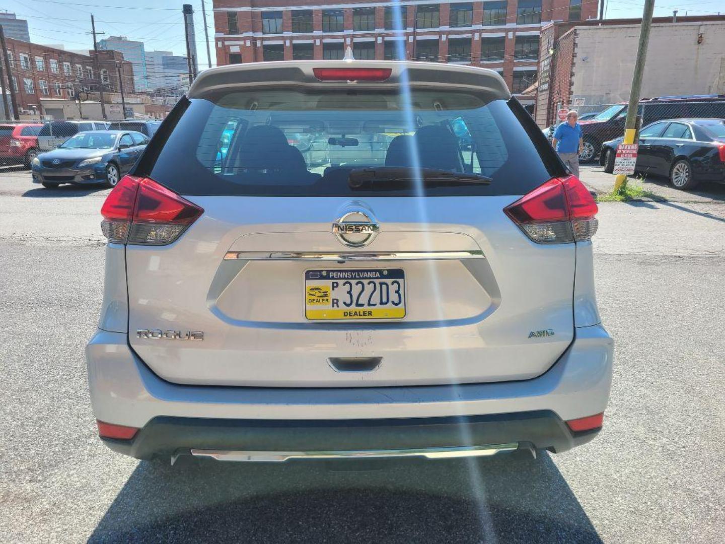 2017 SILVER NISSAN ROGUE SV (5N1AT2MV2HC) with an 2.5L engine, Continuously Variable transmission, located at 117 North Cameron Street, Harrisburg, PA, 17101, (717) 963-8962, 40.266762, -76.875259 - WE FINANCE!!! Good Credit/ Bad Credit/ No Credit - ALL Trade-Ins Welcomed!!! ***Guaranteed Credit Approval*** APPLY ONLINE or CALL us TODAY ;) Internet Prices and Marketplace Prices are SPECIAL discounted ***CASH DEALS*** Retail Prices are higher. Please call us to discuss your cash and finan - Photo#3