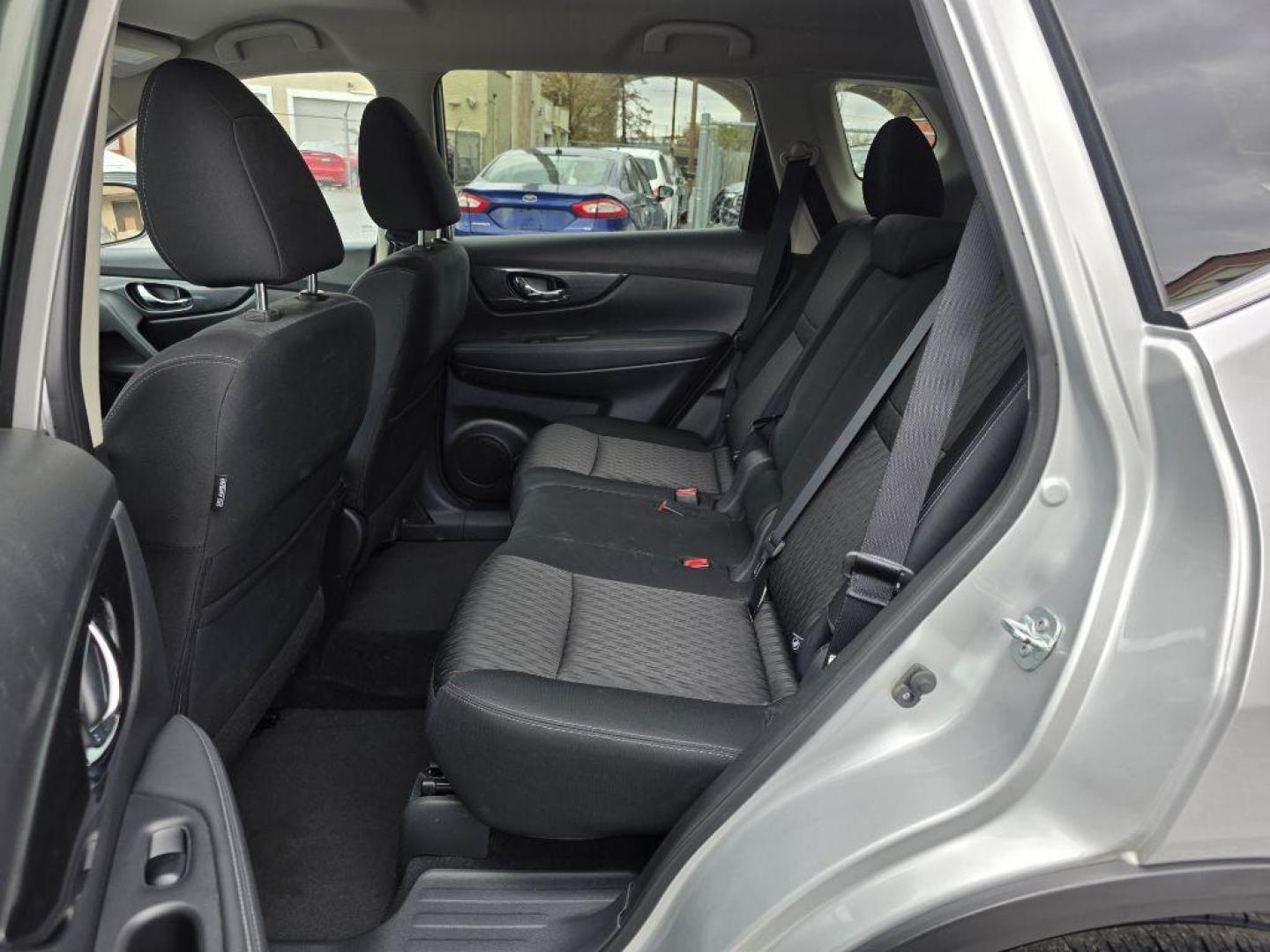 2017 SILVER NISSAN ROGUE S (KNMAT2MVXHP) with an 2.5L engine, Continuously Variable transmission, located at 117 North Cameron Street, Harrisburg, PA, 17101, (717) 963-8962, 40.266762, -76.875259 - WE FINANCE!!! Good Credit/ Bad Credit/ No Credit - ALL Trade-Ins Welcomed!!! ***Guaranteed Credit Approval*** APPLY ONLINE or CALL us TODAY ;) Please call us to discuss your cash and financing options. - Photo#12