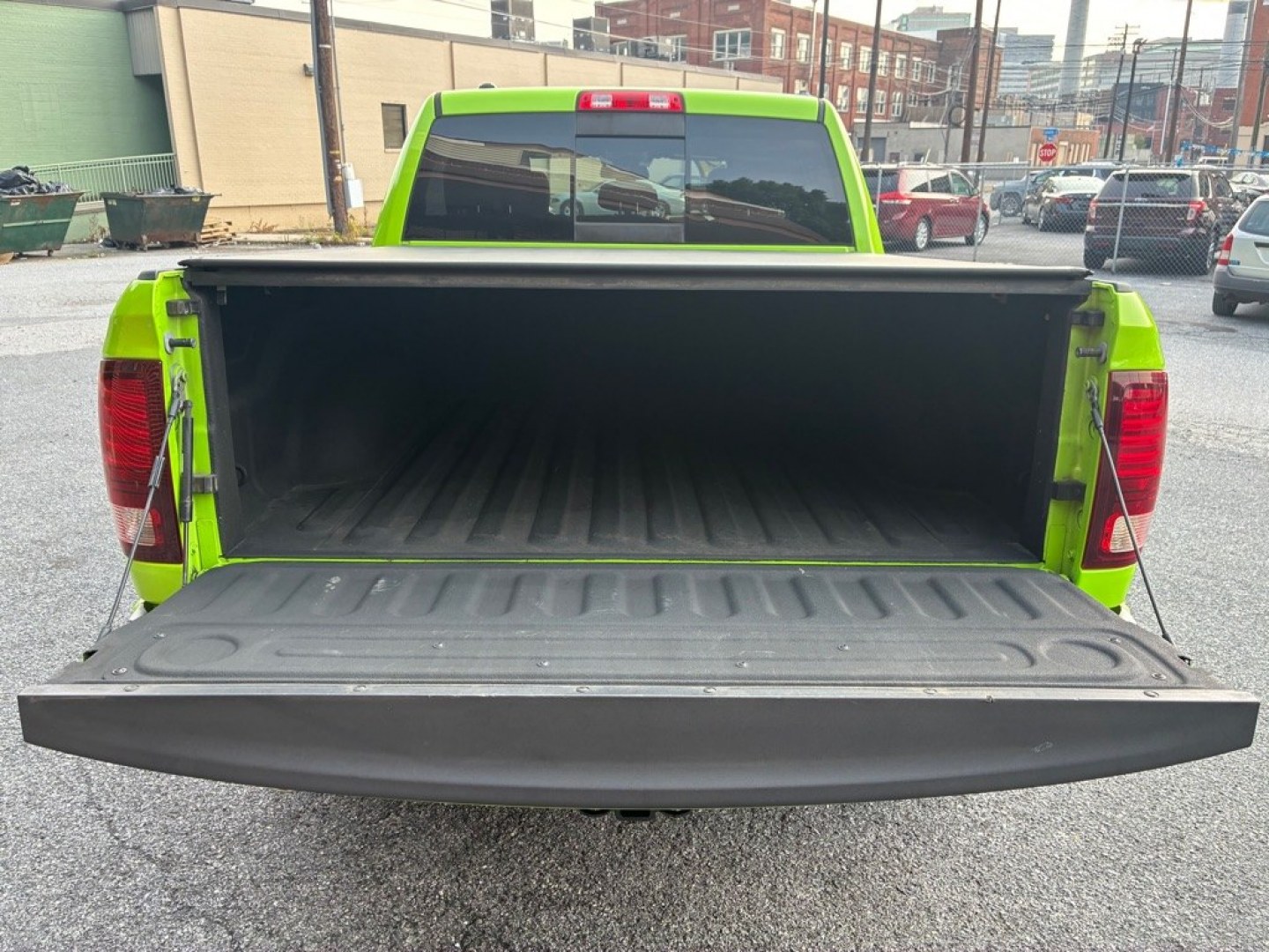 2017 GREEN RAM 1500 SPORT (1C6RR7MTXHS) with an 5.7L engine, Automatic transmission, located at 117 North Cameron Street, Harrisburg, PA, 17101, (717) 963-8962, 40.266762, -76.875259 - WE FINANCE!!! MOST vehicles are available for financing. Good Credit/ Challenged Credit/ No Credit - ALL Trade-Ins Welcomed!!! APPLY ONLINE or CALL us TODAY Please call us to discuss your cash and/or financing options. Thanks for checking our inventory! We're here to help.- Photo#10