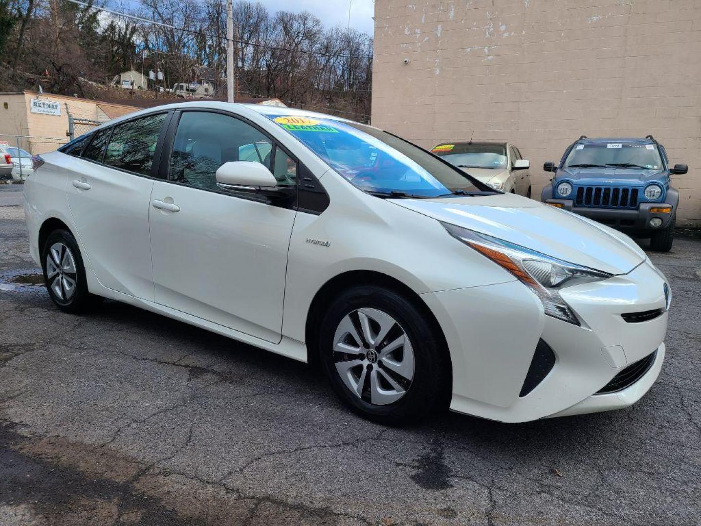 2017 WHITE TOYOTA PRIUS FOUR HATCHBACK (JTDKARFU6H3) with an 1.8L engine, Continuously Variable transmission, located at 7981 Paxton Street, Harrisburg, PA, 17111, (717) 561-2926, 40.261490, -76.749229 - WE FINANCE!!! Good Credit/ Bad Credit/ No Credit - ALL Trade-Ins Welcomed!!! ***Guaranteed Credit Approval*** APPLY ONLINE or CALL us TODAY ;) Internet Prices and Marketplace Prices are SPECIAL discounted ***CASH DEALS*** Retail Prices are higher. Please call us to discuss your cash and finan - Photo#6
