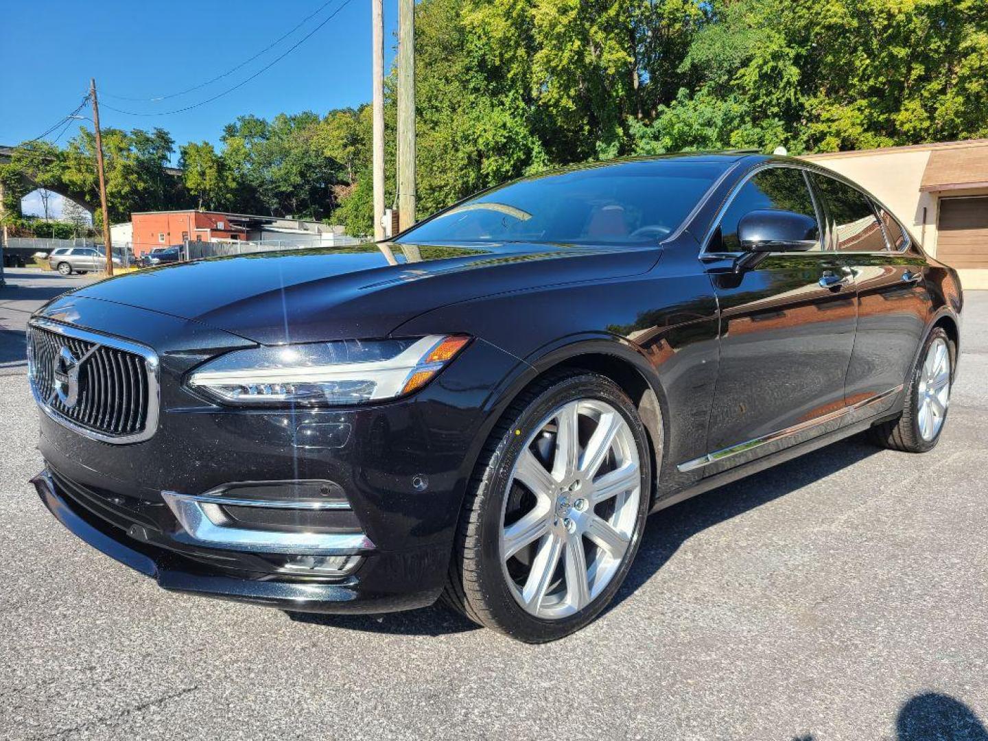 2017 BLACK VOLVO S90 T6 INSCRIPTION (YV1A22ML2H1) with an 2.0L engine, Automatic transmission, located at 117 North Cameron Street, Harrisburg, PA, 17101, (717) 963-8962, 40.266762, -76.875259 - WE FINANCE!!! Good Credit/ Bad Credit/ No Credit - ALL Trade-Ins Welcomed!!! ***Guaranteed Credit Approval*** APPLY ONLINE or CALL us TODAY ;) Please call us to discuss your cash and financing options. - Photo#0